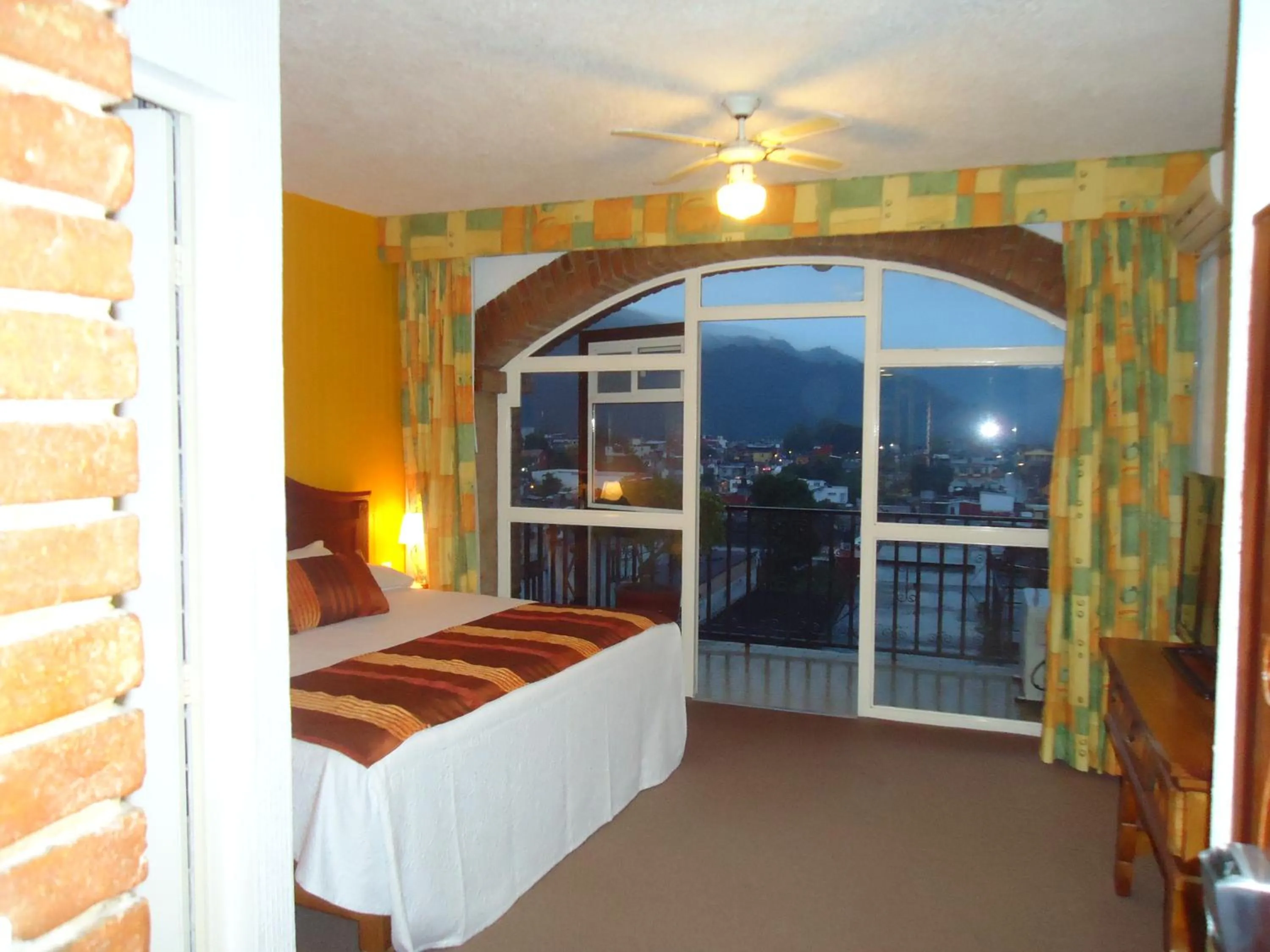 Bed in Hotel Villa de Cortez