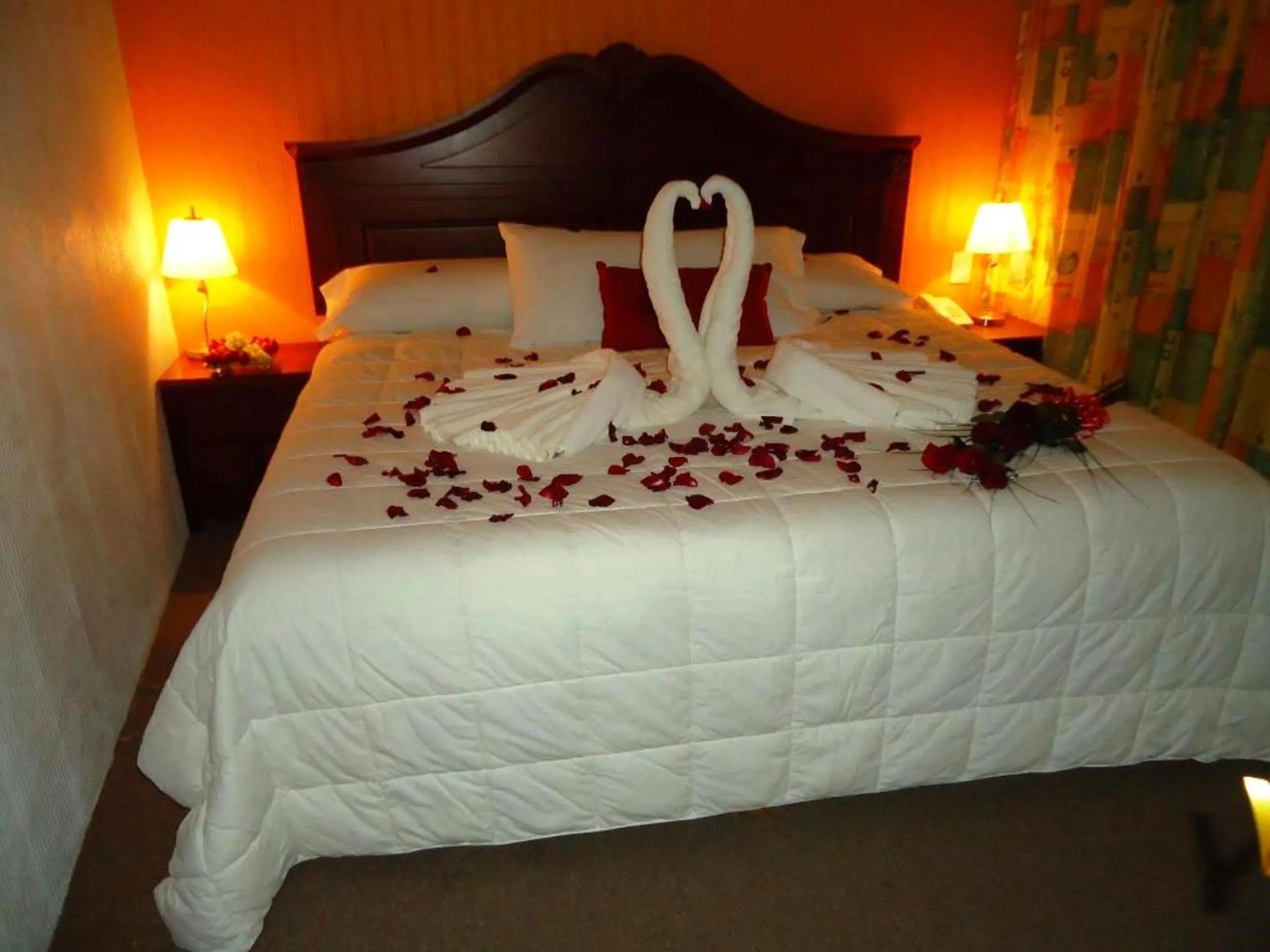 Photo of the whole room, Bed in Hotel Villa de Cortez