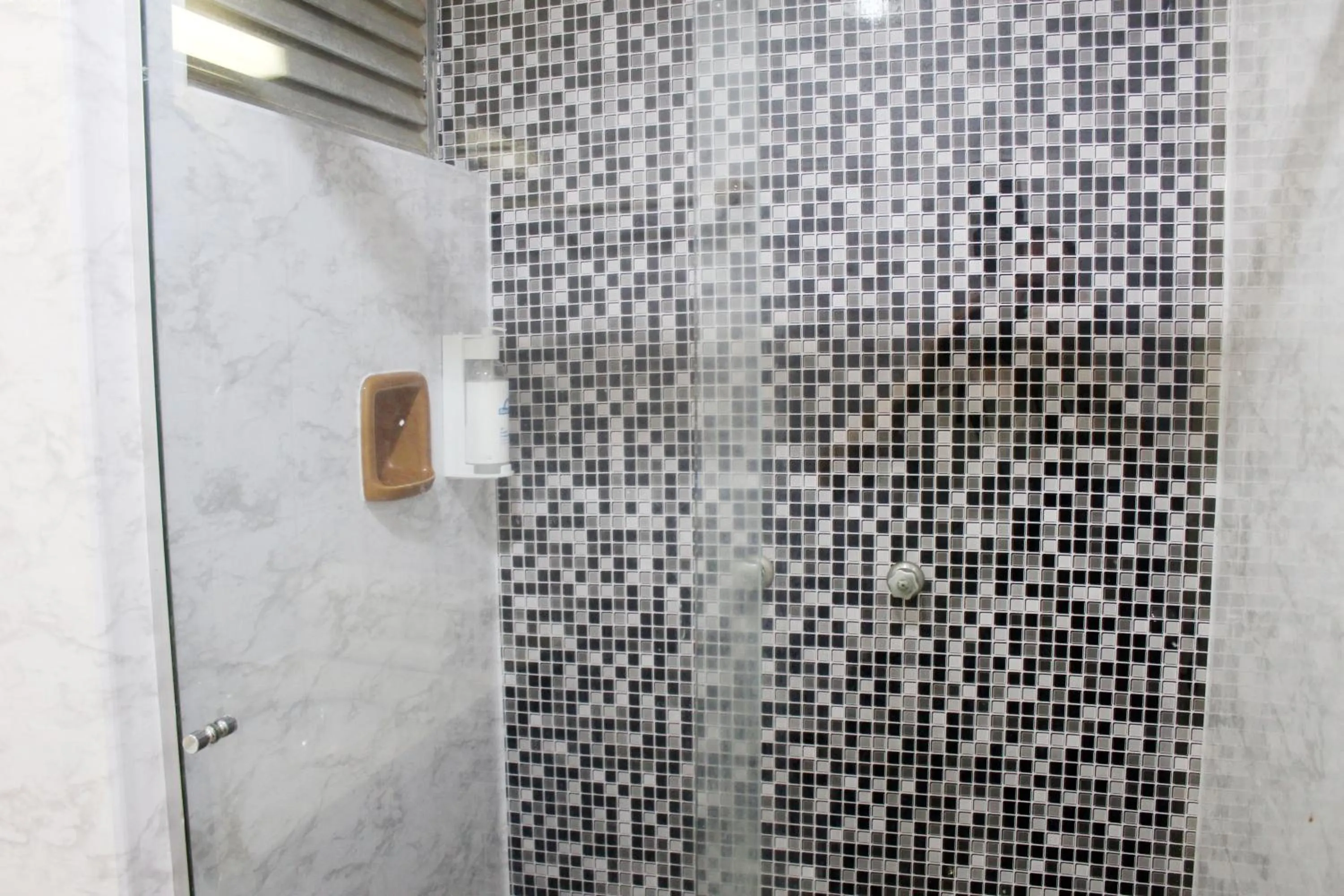 Toilet in Days inn by Wyndham Uberlândia