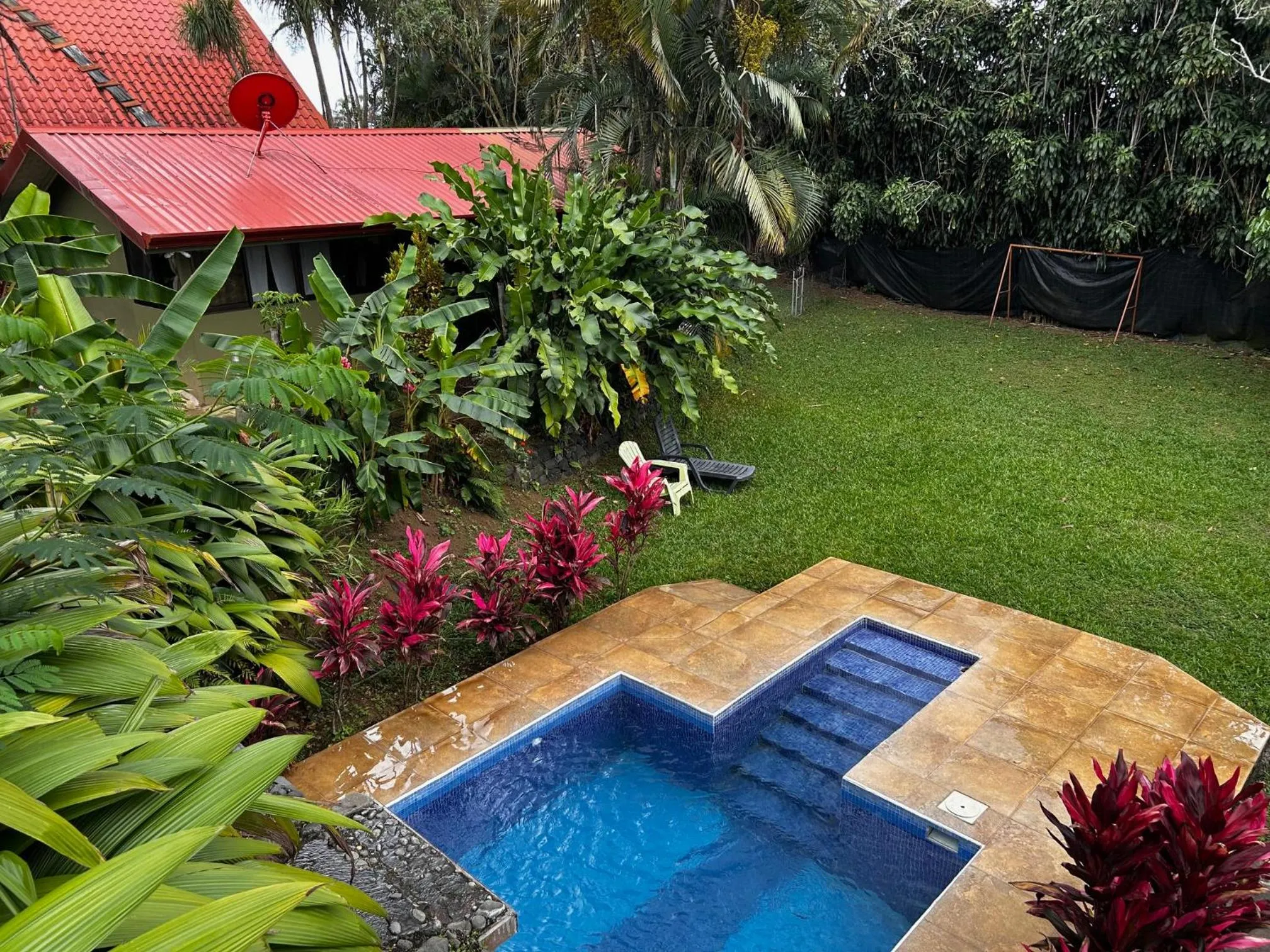 Pool view in B&B Garden Grecia