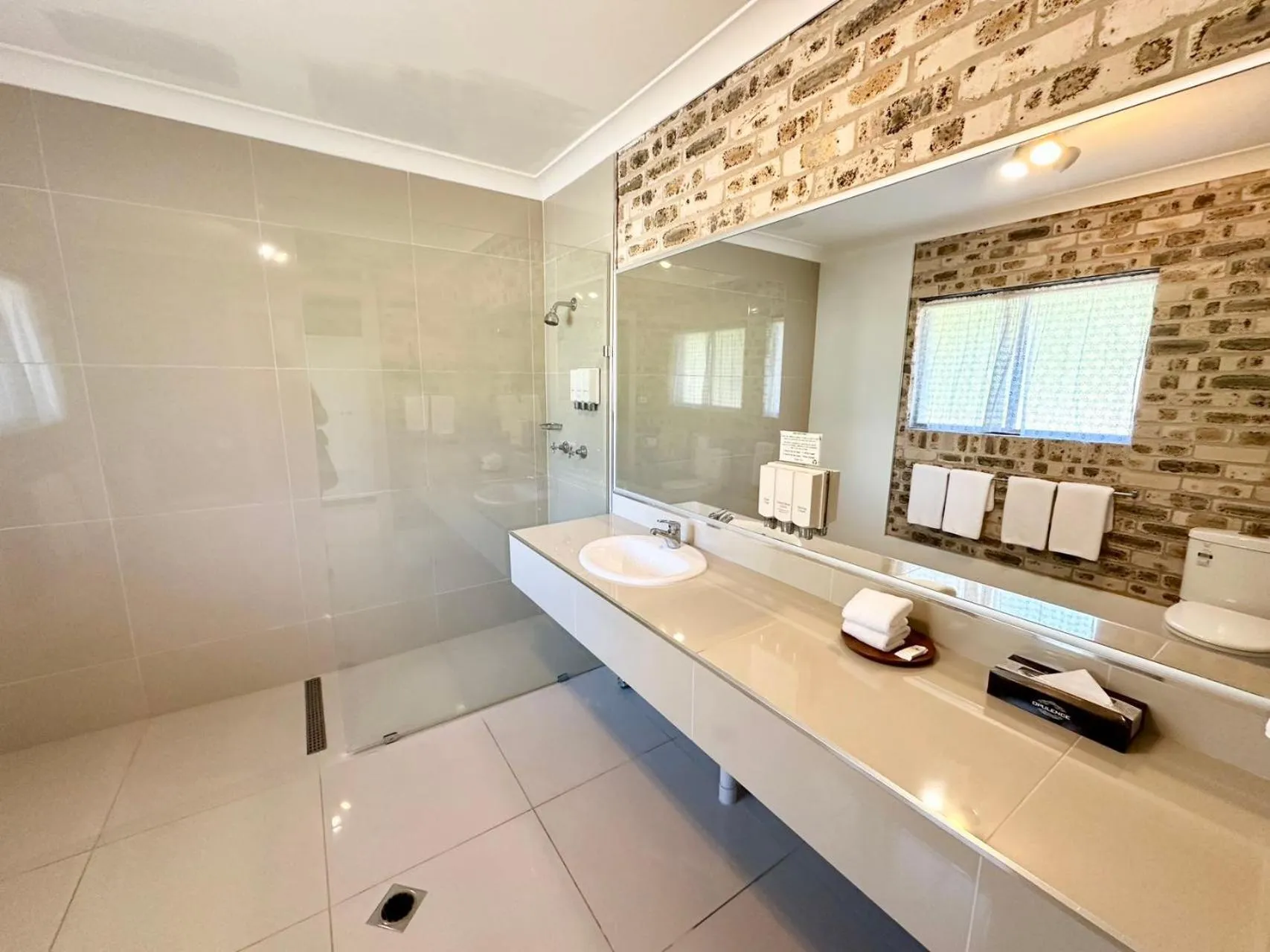 Shower in Sir Francis Drake