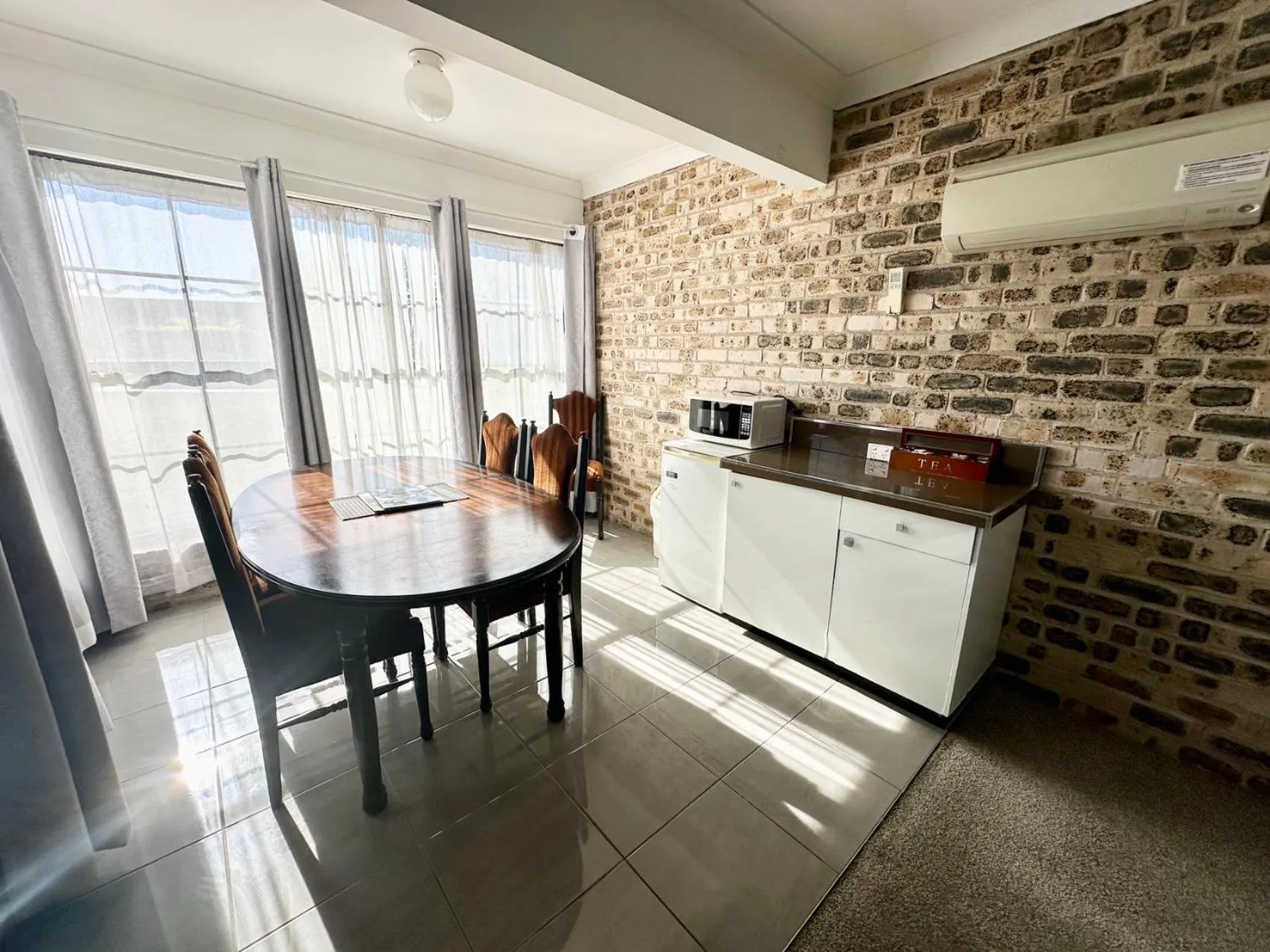 Seating area in Sir Francis Drake