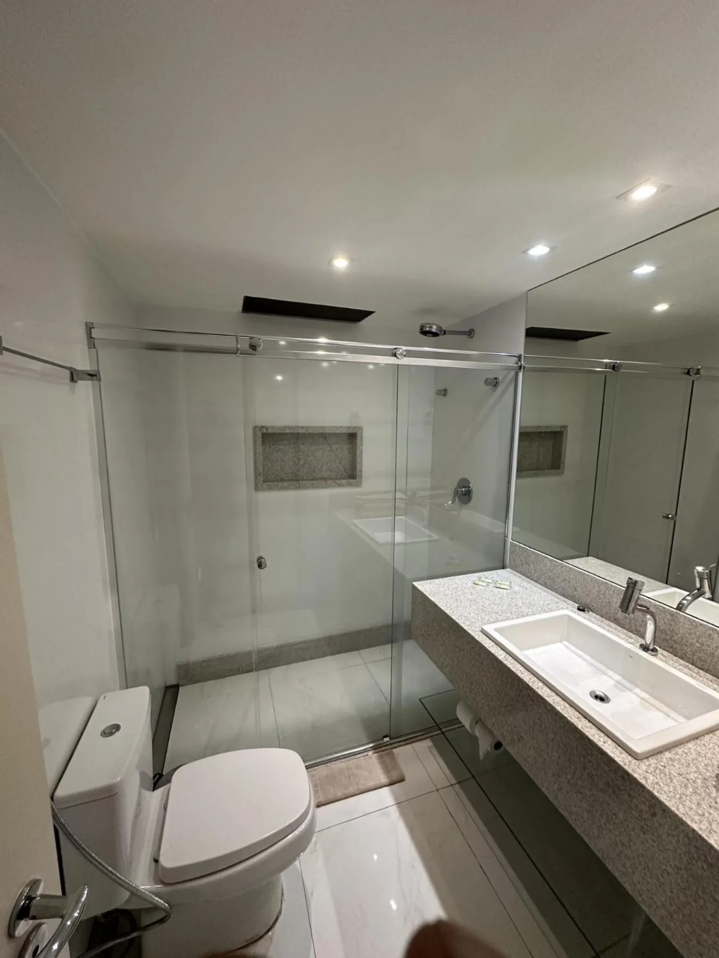 Bathroom in Kubitschek Plaza Hotel - flat particular