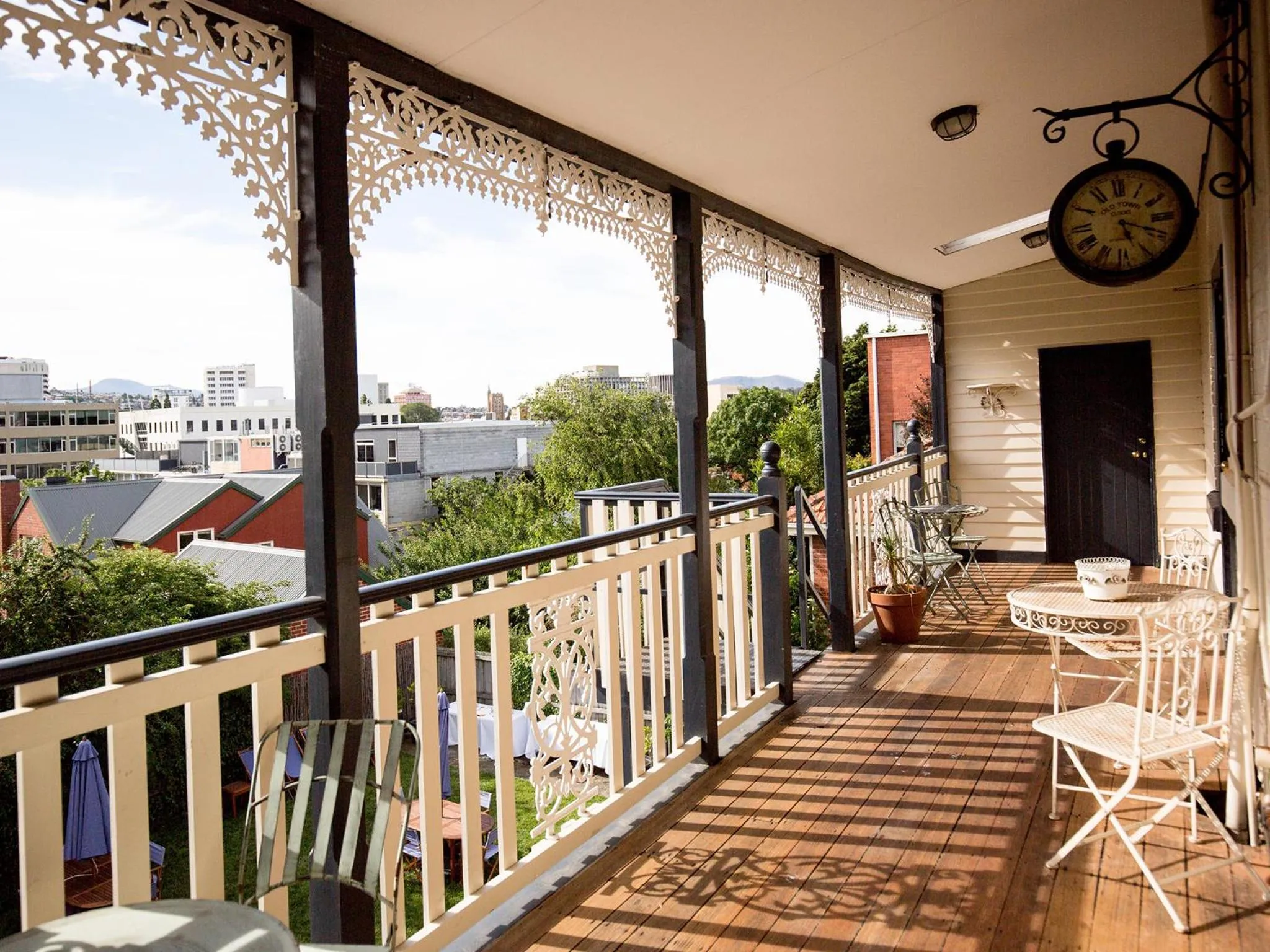 Balcony/Terrace in Montacute Boutique Bunkhouse