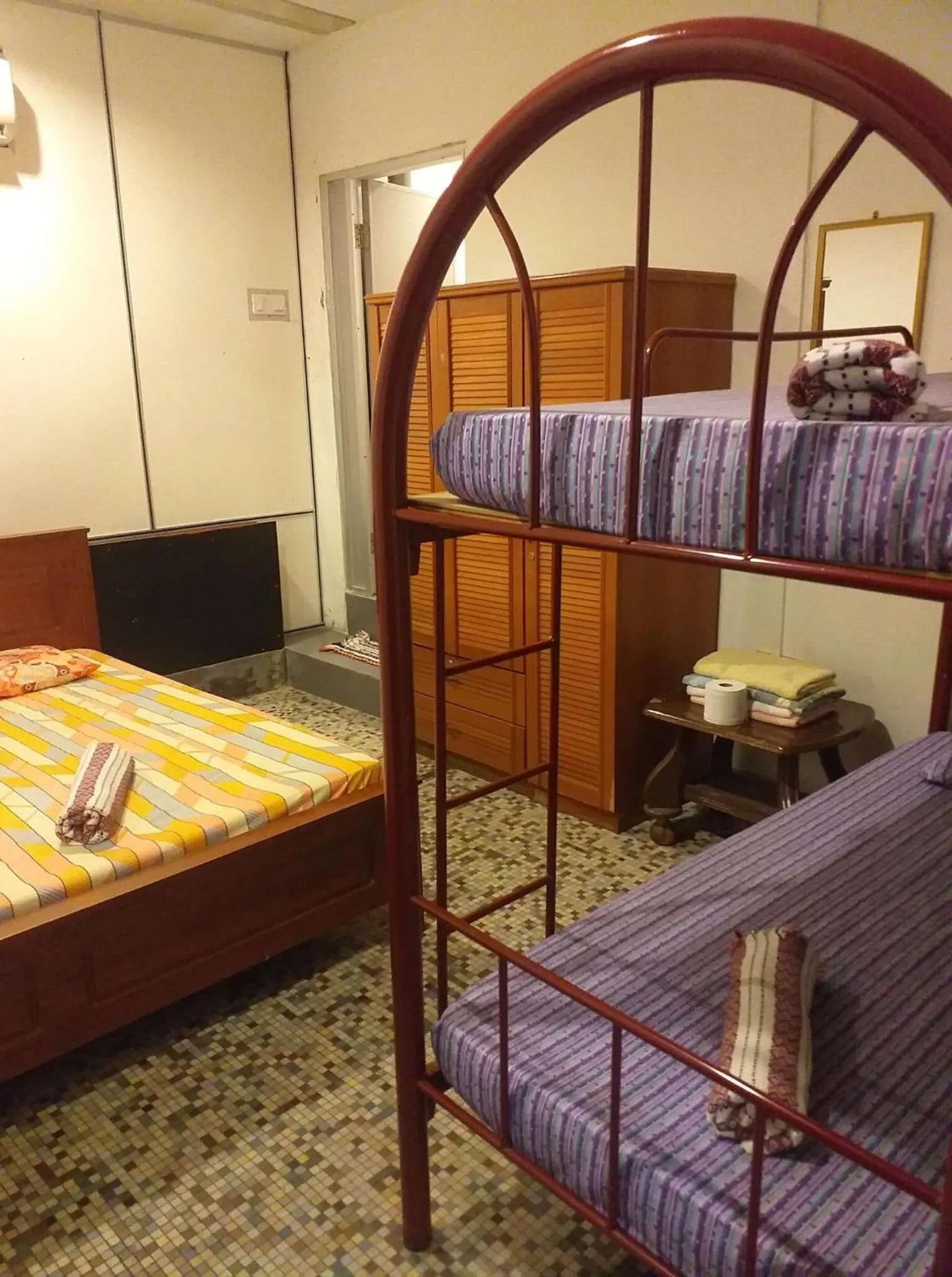 Bedroom, Bed in Discovery Youth Hostel Malacca