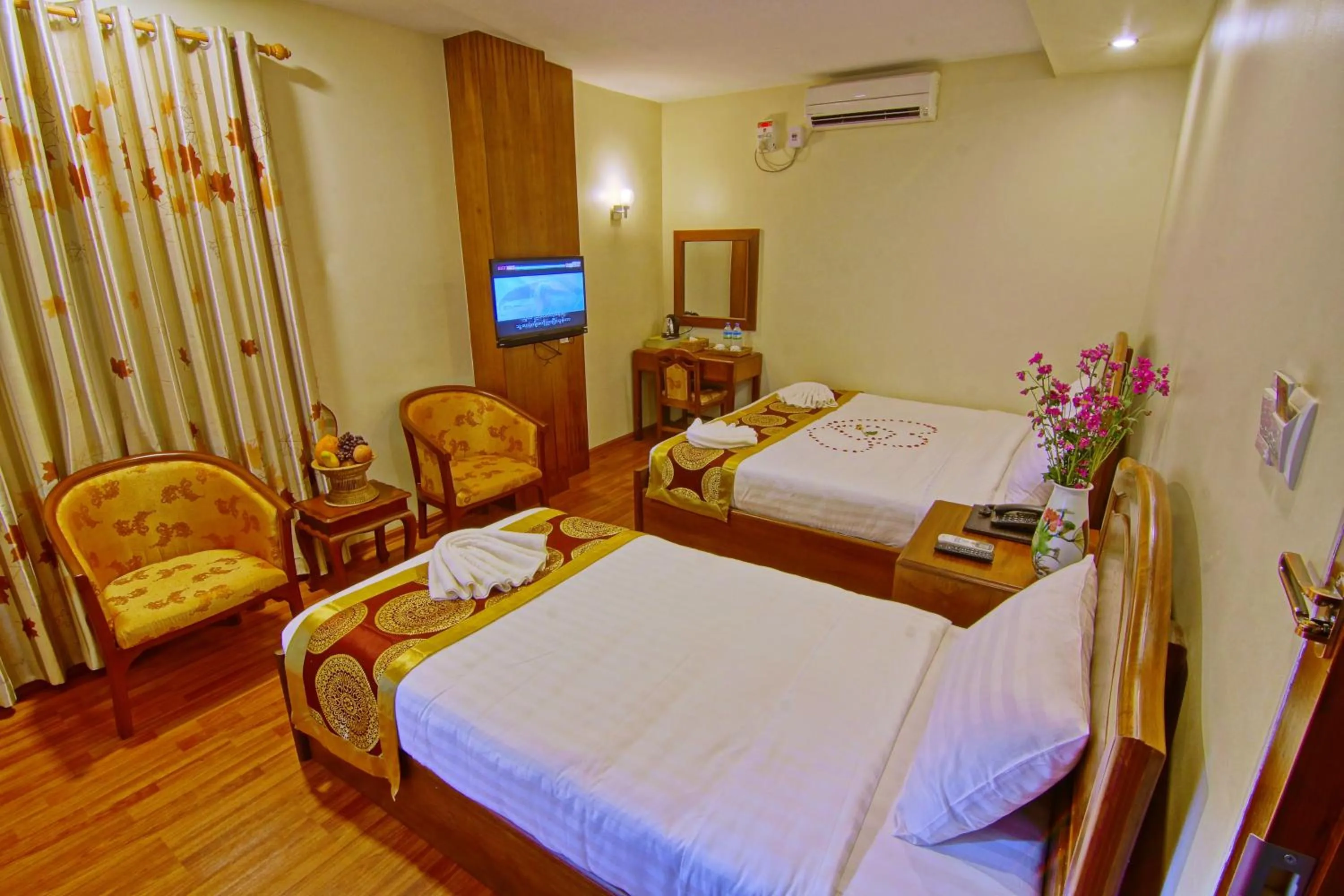 Bedroom, Bed in Royal Pearl Hotel