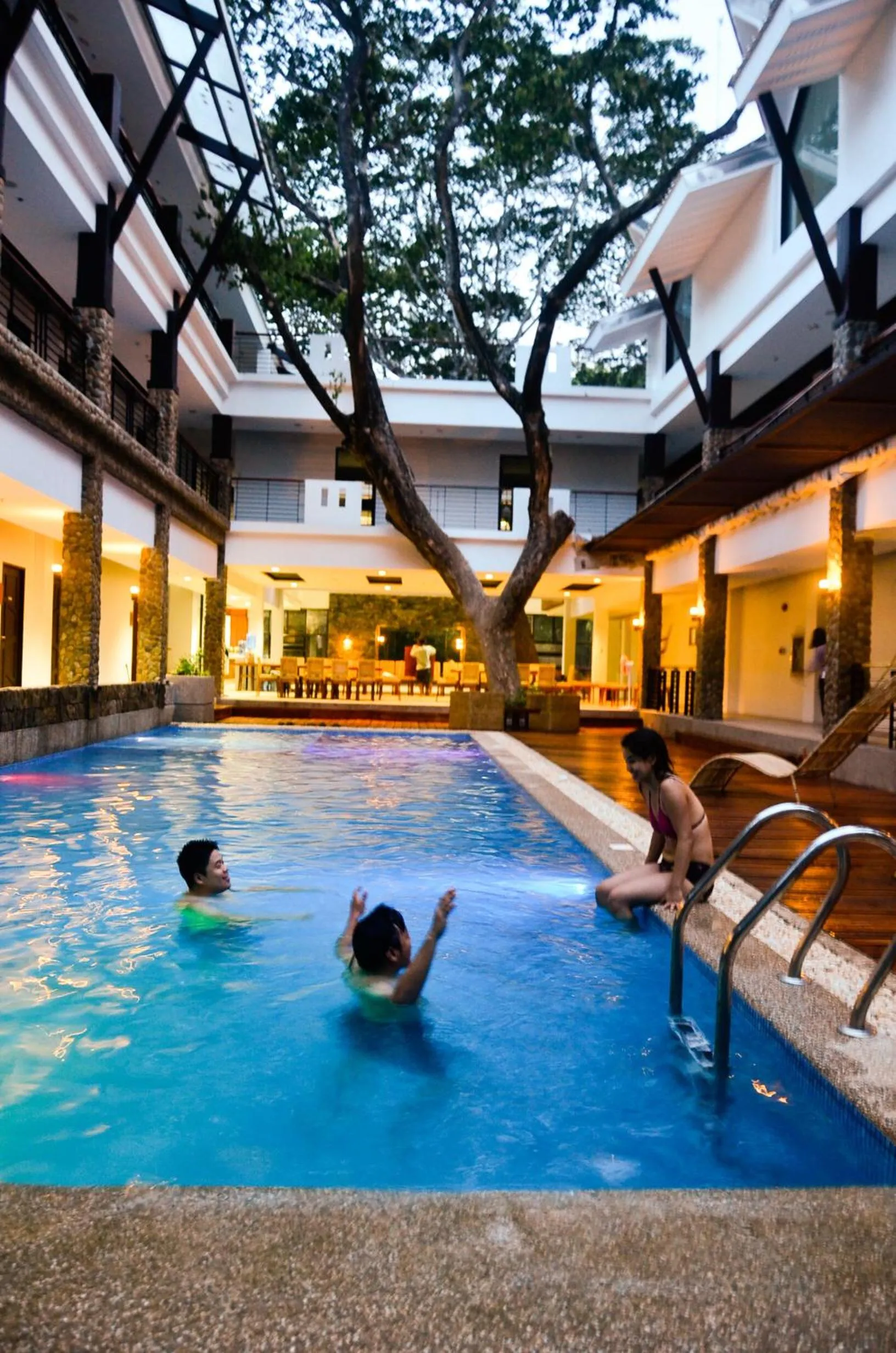 Swimming pool in Marianne Hotel