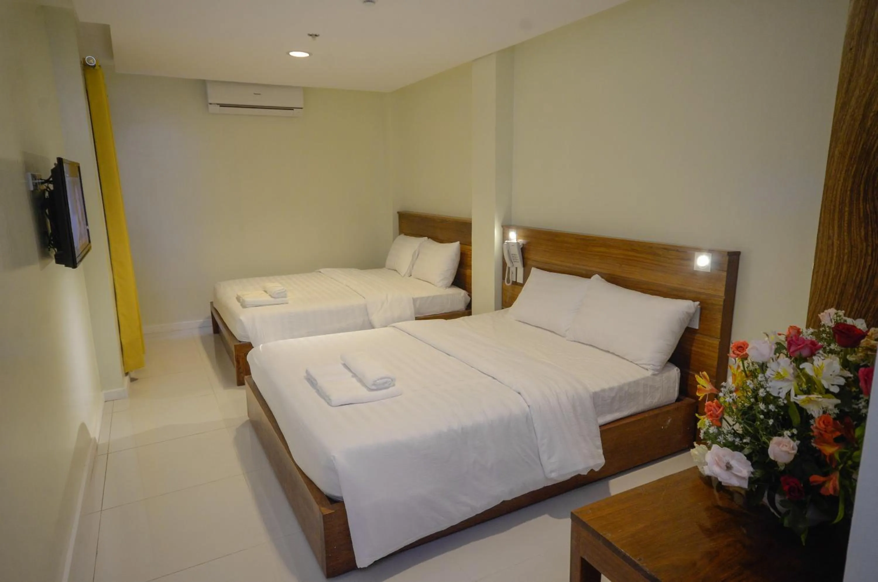 Photo of the whole room, Bed in Marianne Hotel