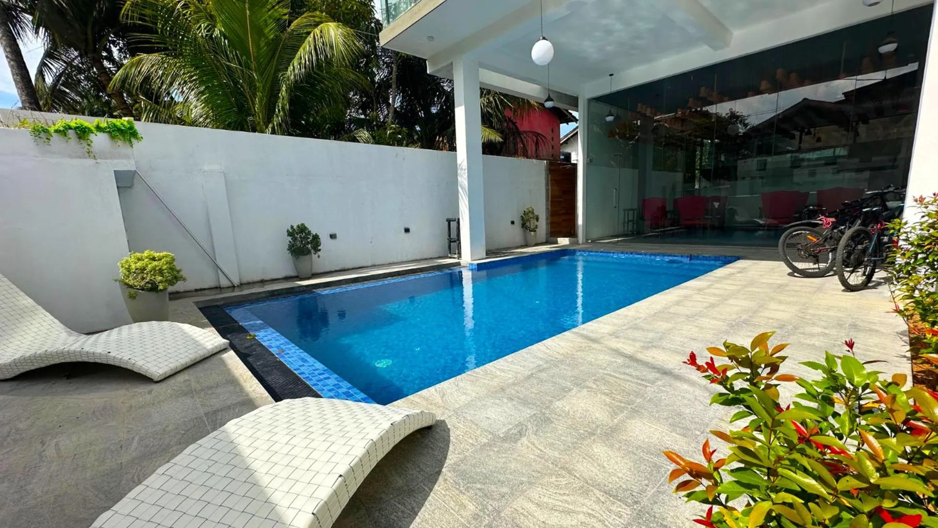 Swimming pool in Mzion Hotel Weligama