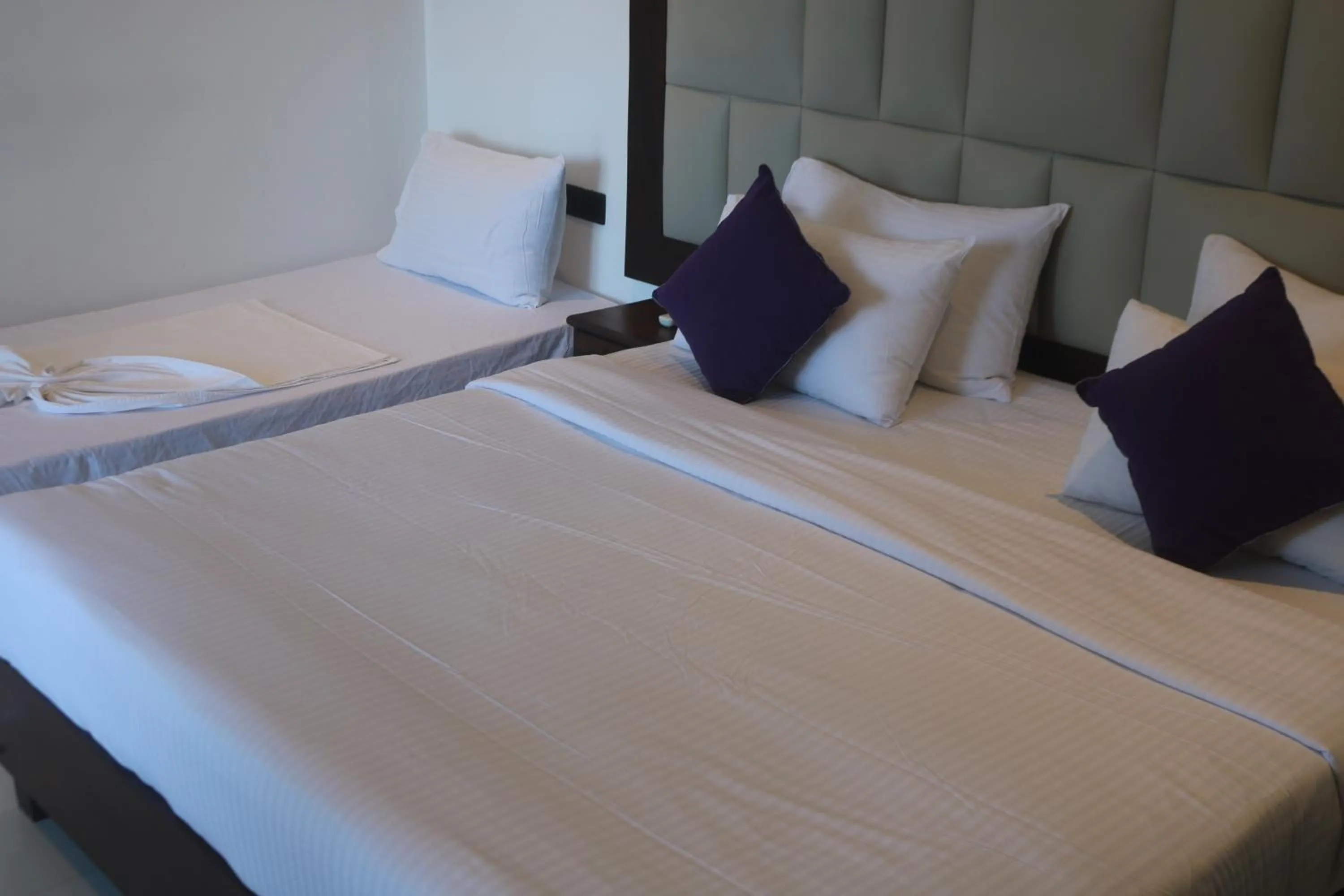 Bed in Mzion Hotel Weligama