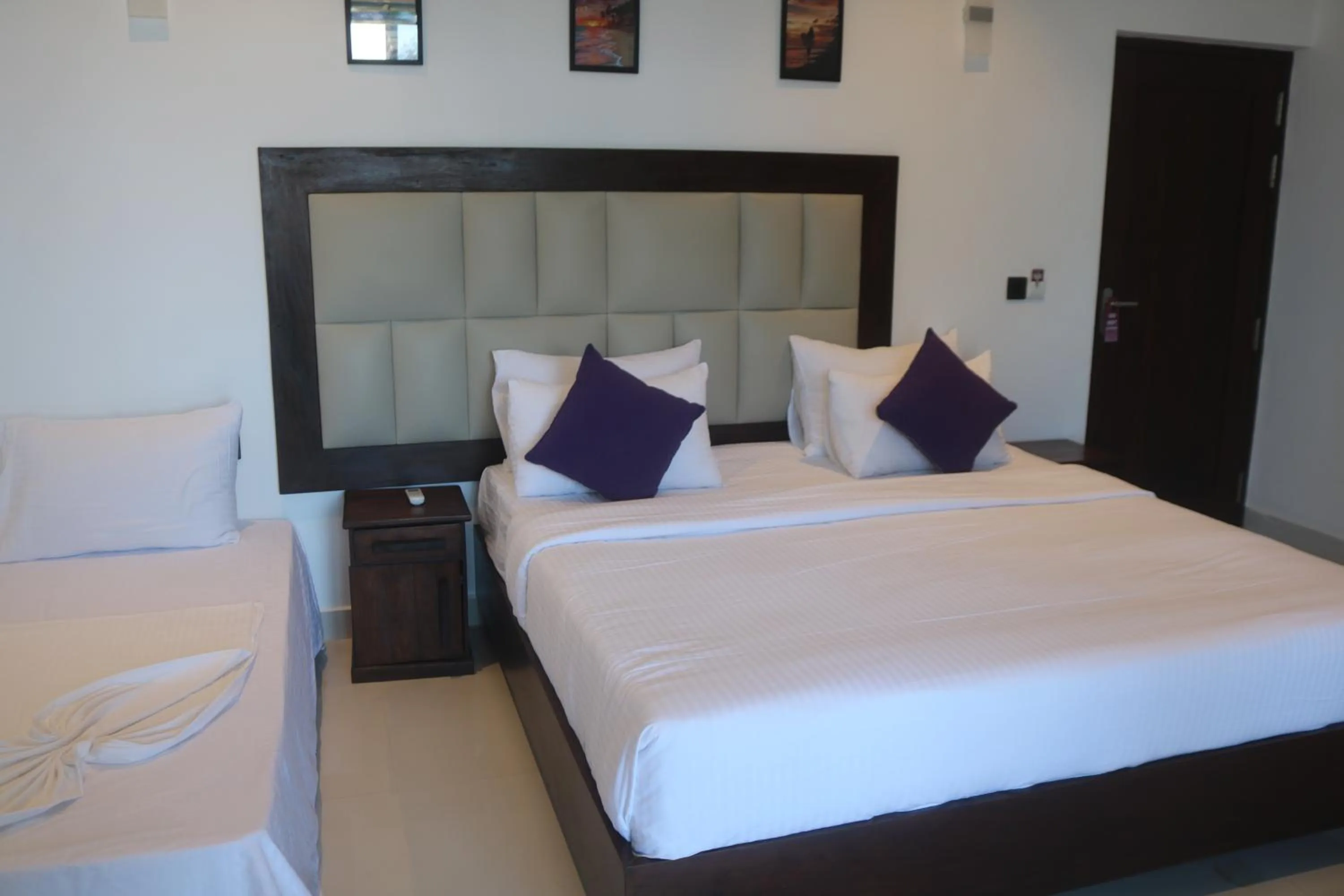 Bed in Mzion Hotel Weligama
