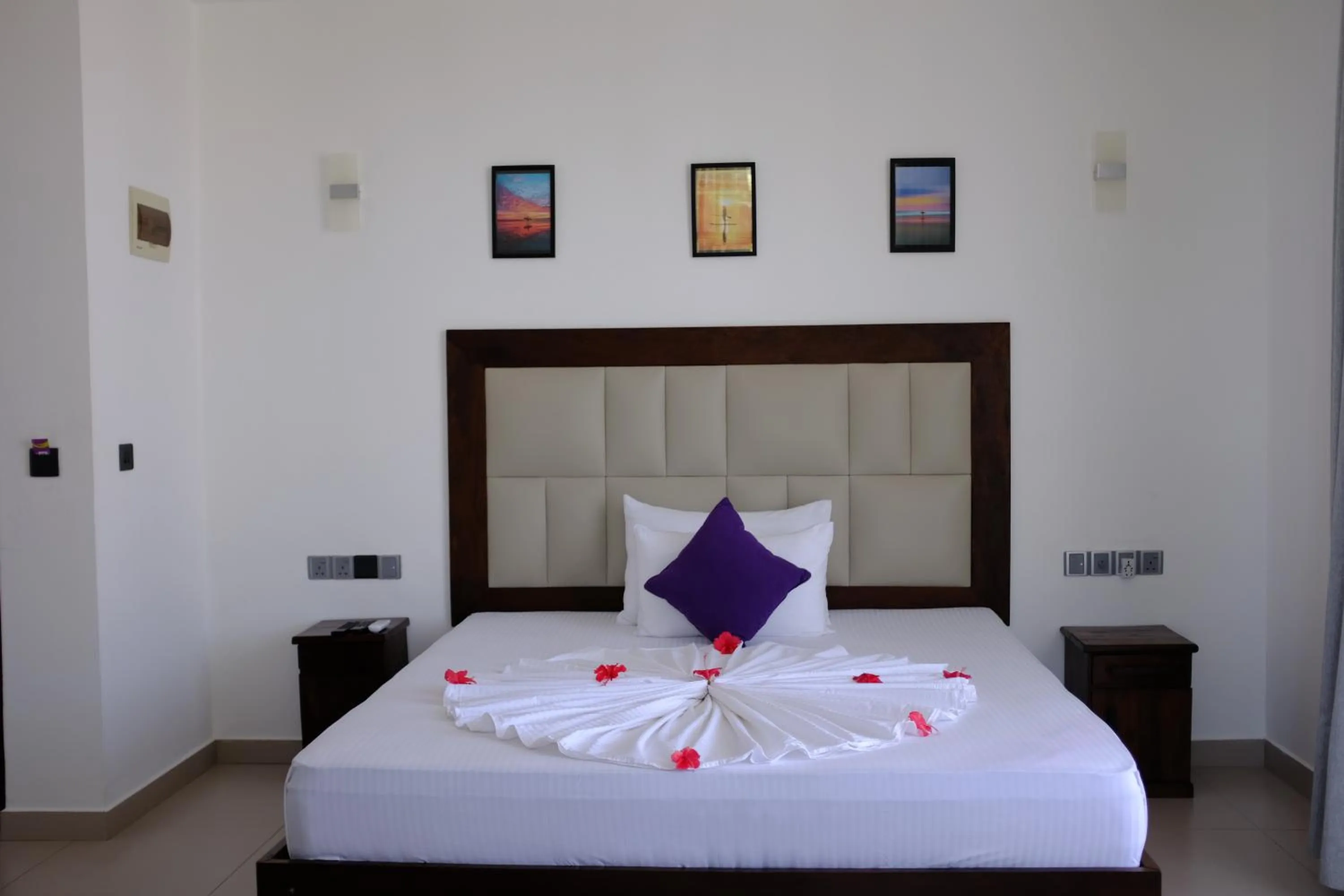 Bed in Mzion Hotel Weligama