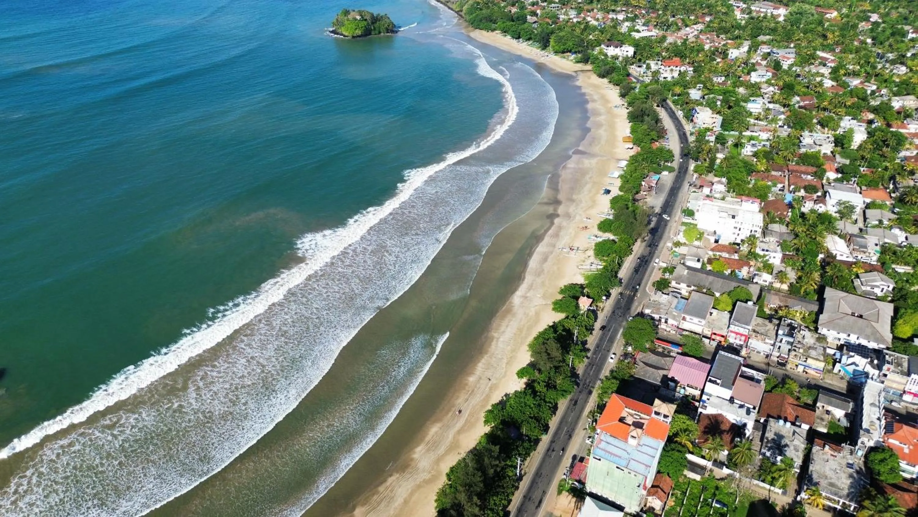 Beach in Mzion Hotel Weligama