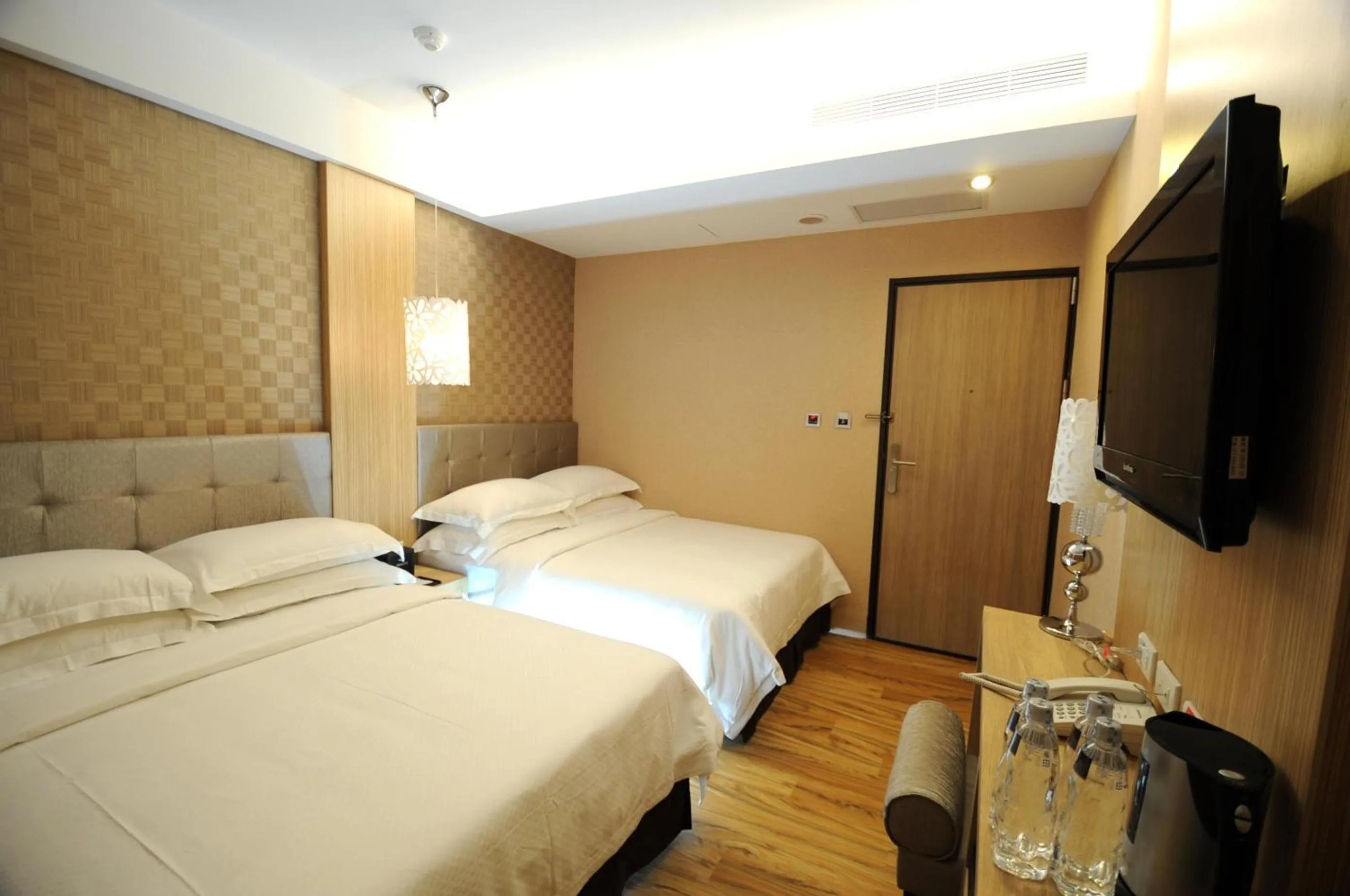 Bedroom, Bed in The Riverside Hotel Hengchun