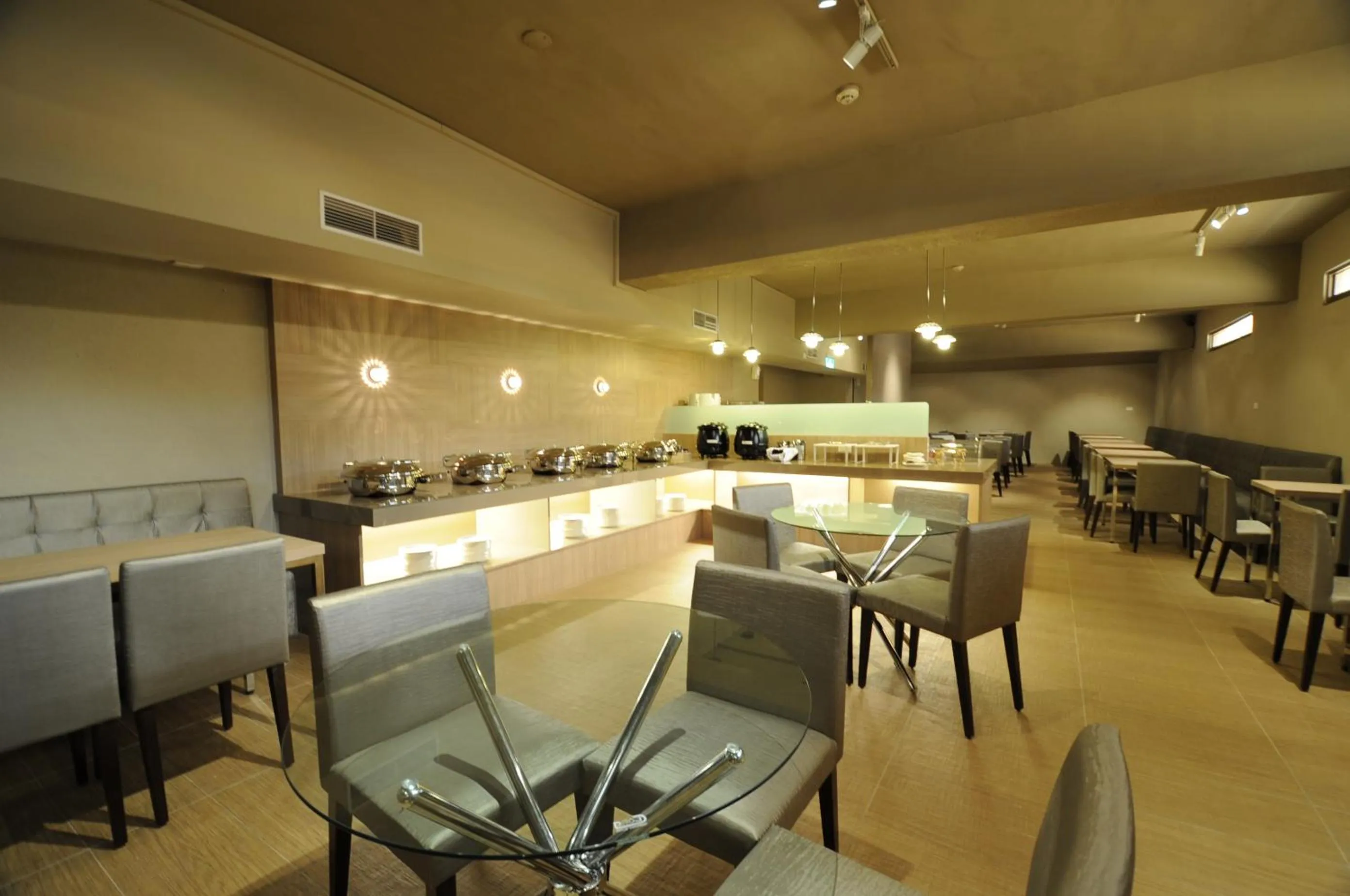 Restaurant/places to eat in The Riverside Hotel Hengchun