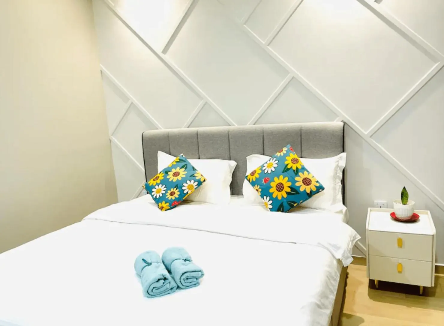 Bed in Eaton Suites KLCC Kuala Lumpur