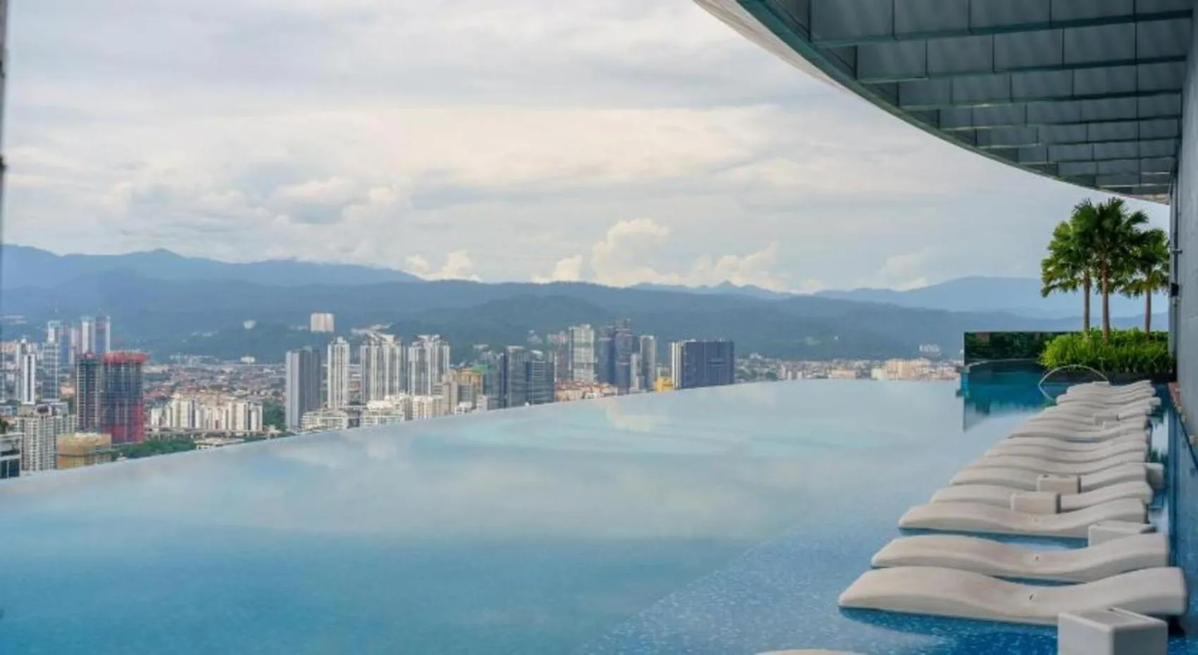 Swimming pool in Eaton Suites KLCC Kuala Lumpur