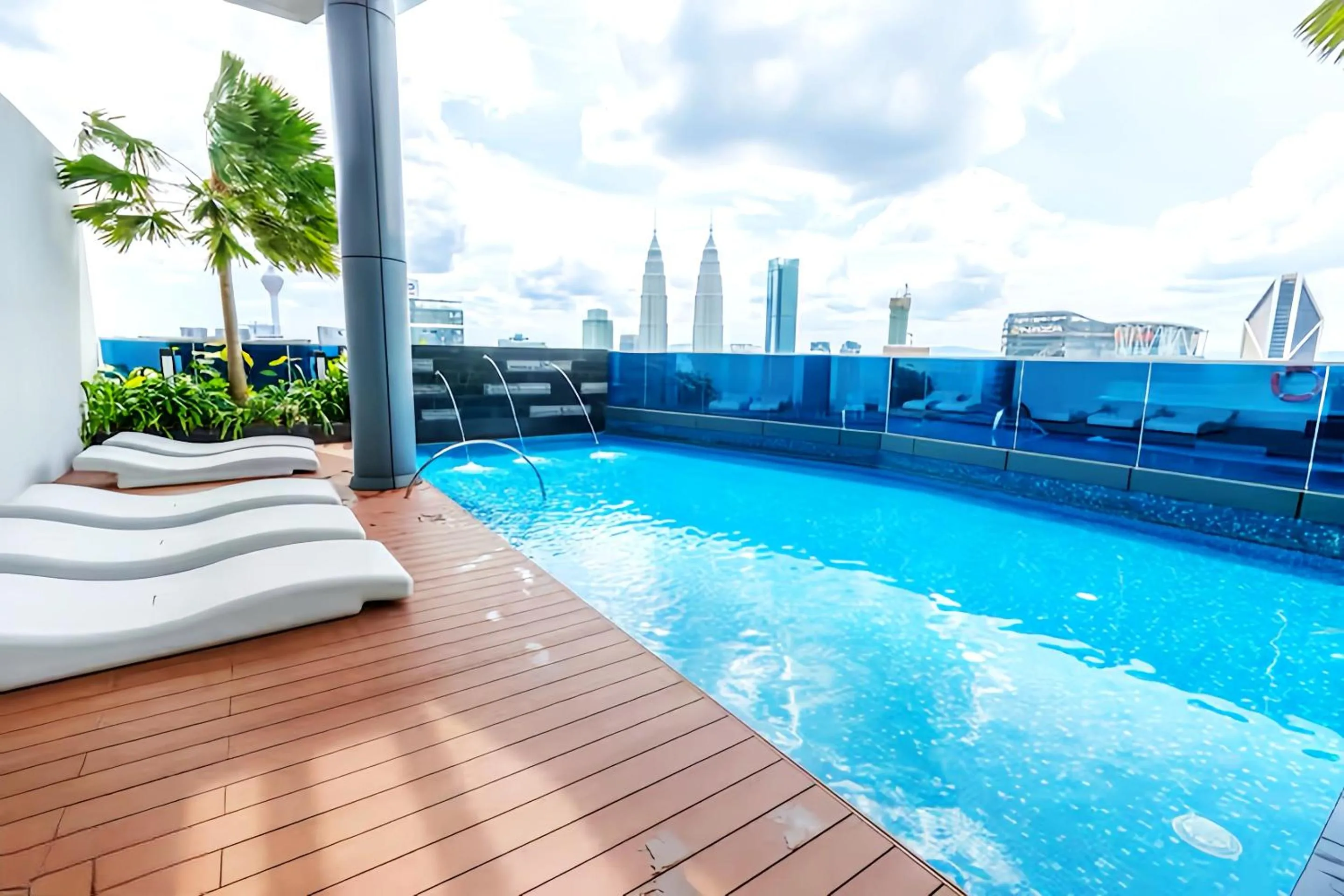 Swimming pool in Eaton Suites KLCC Kuala Lumpur