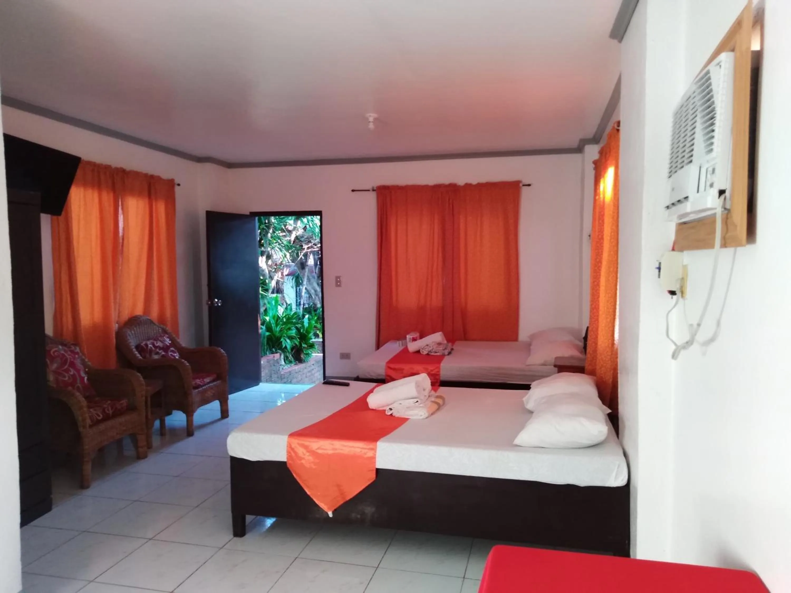 Bed in Isla Bonita Beach Resort