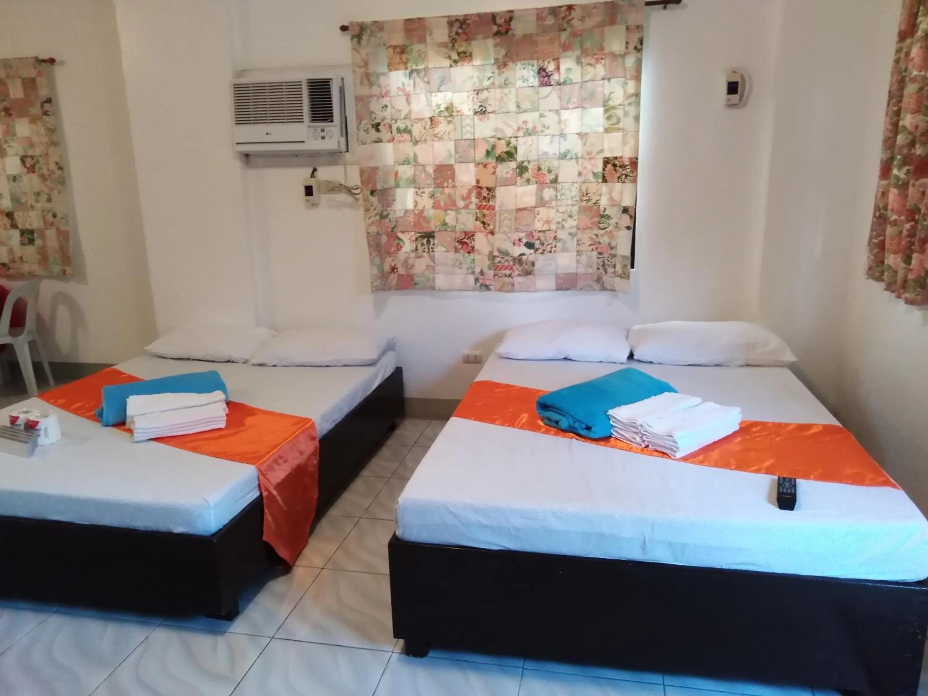 Bed in Isla Bonita Beach Resort