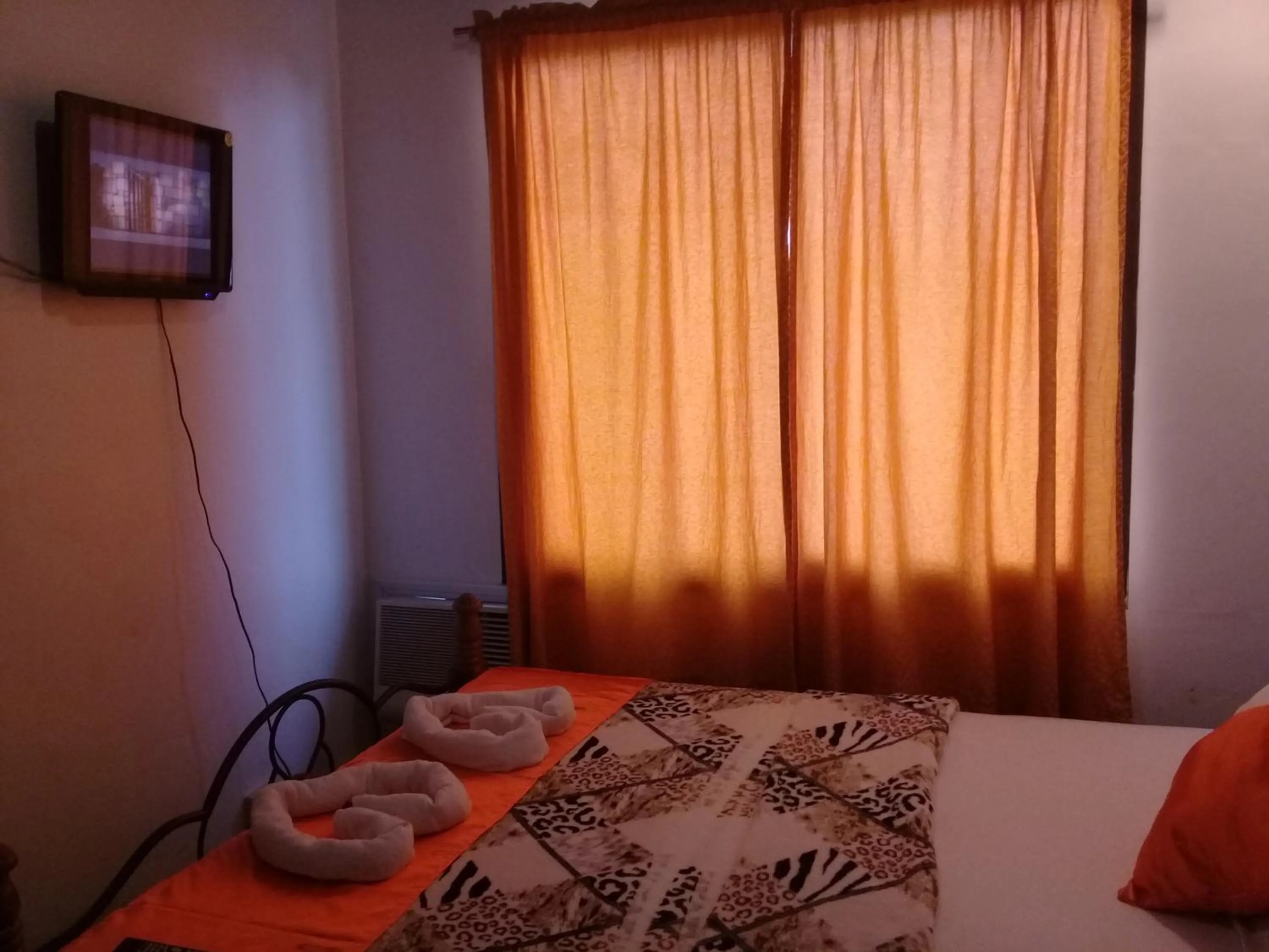 Bed in Isla Bonita Beach Resort