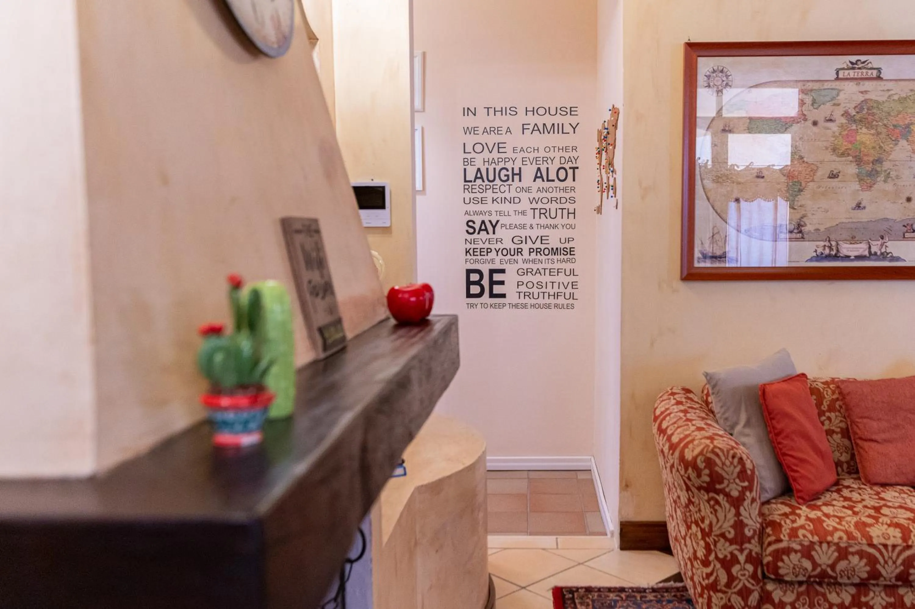 Decorative detail in B&B Le Sorelle