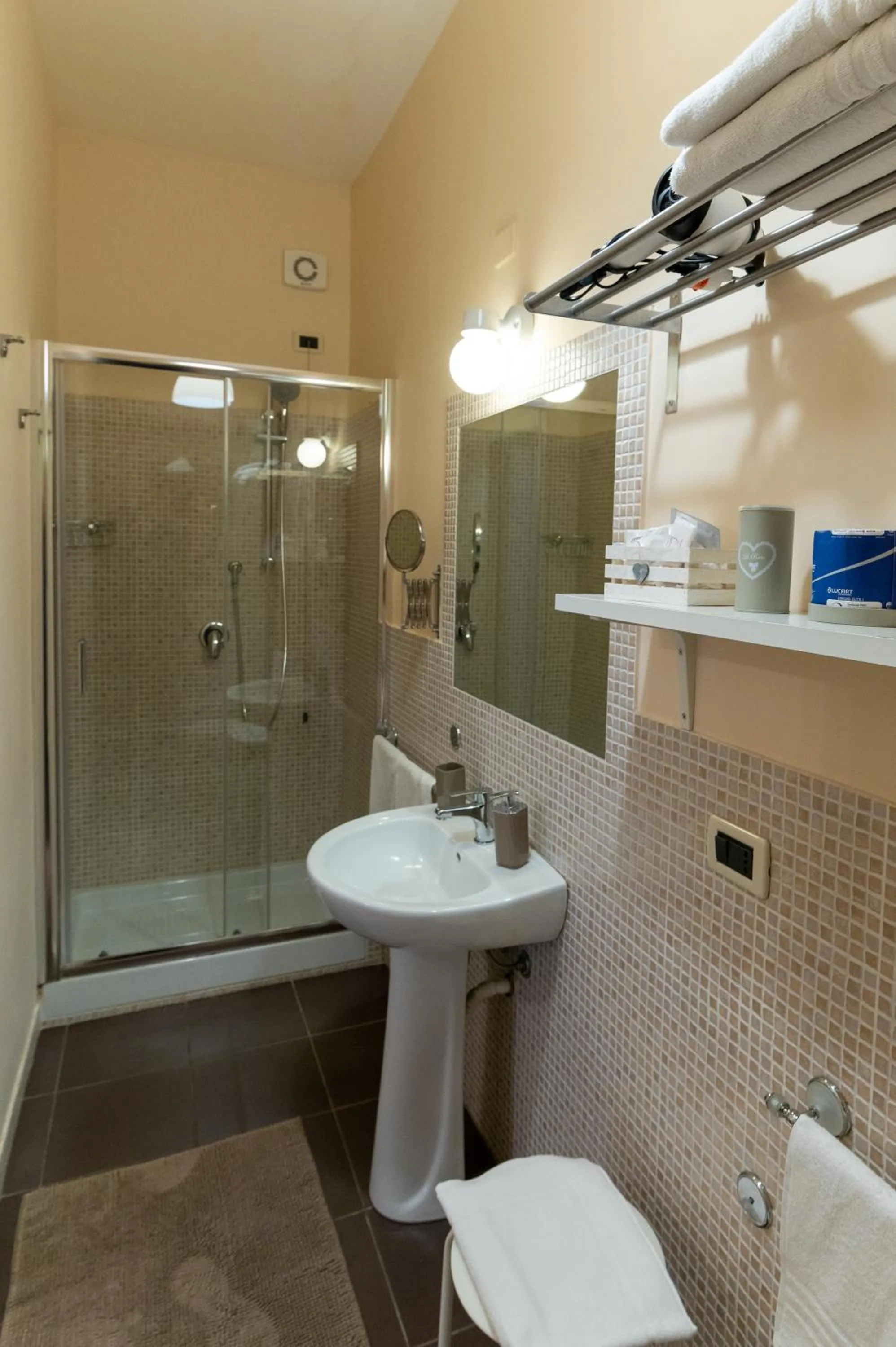 Bathroom in B&B Le Sorelle