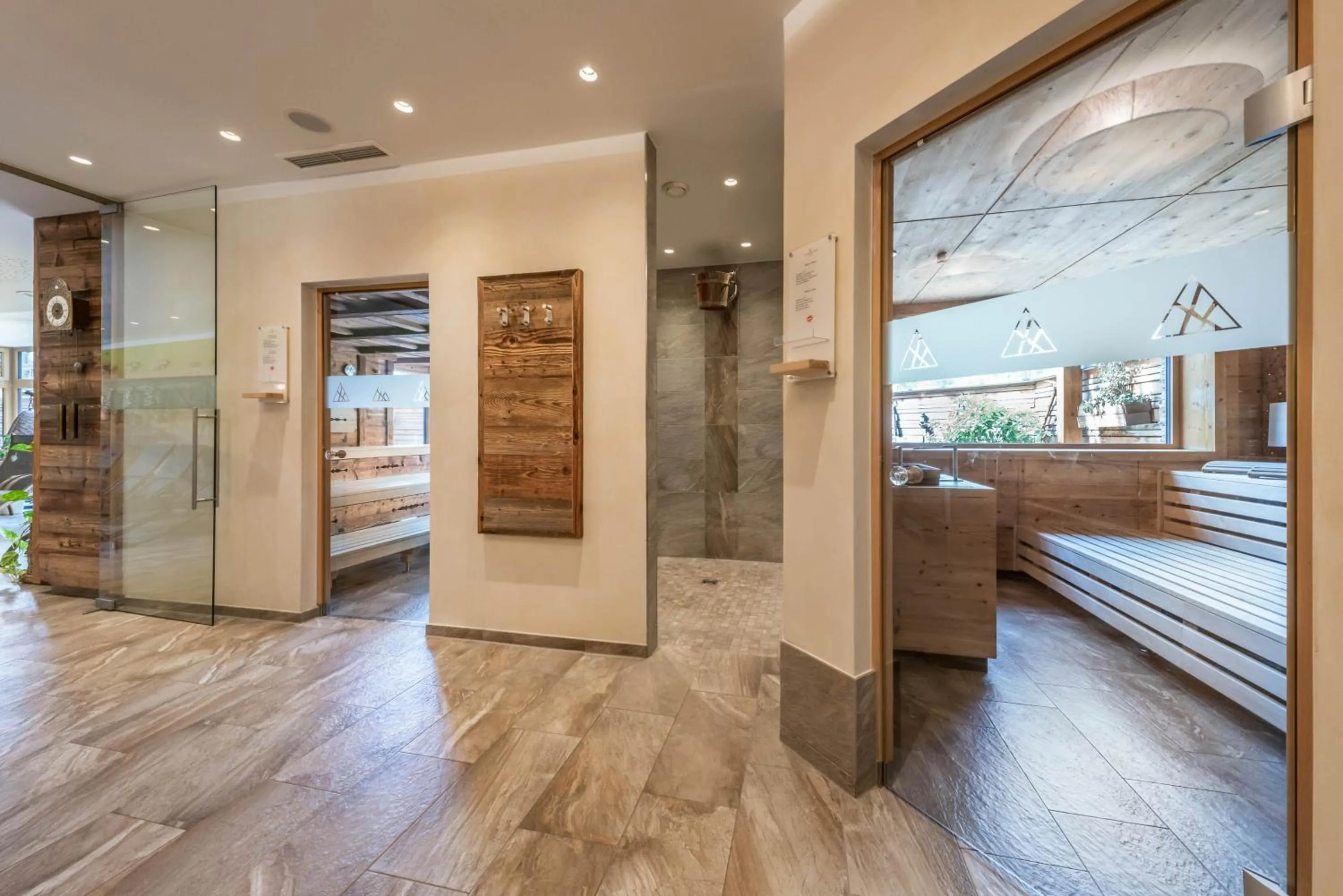 Spa and wellness centre/facilities, Bed in Aktivhotel Tuxerhof