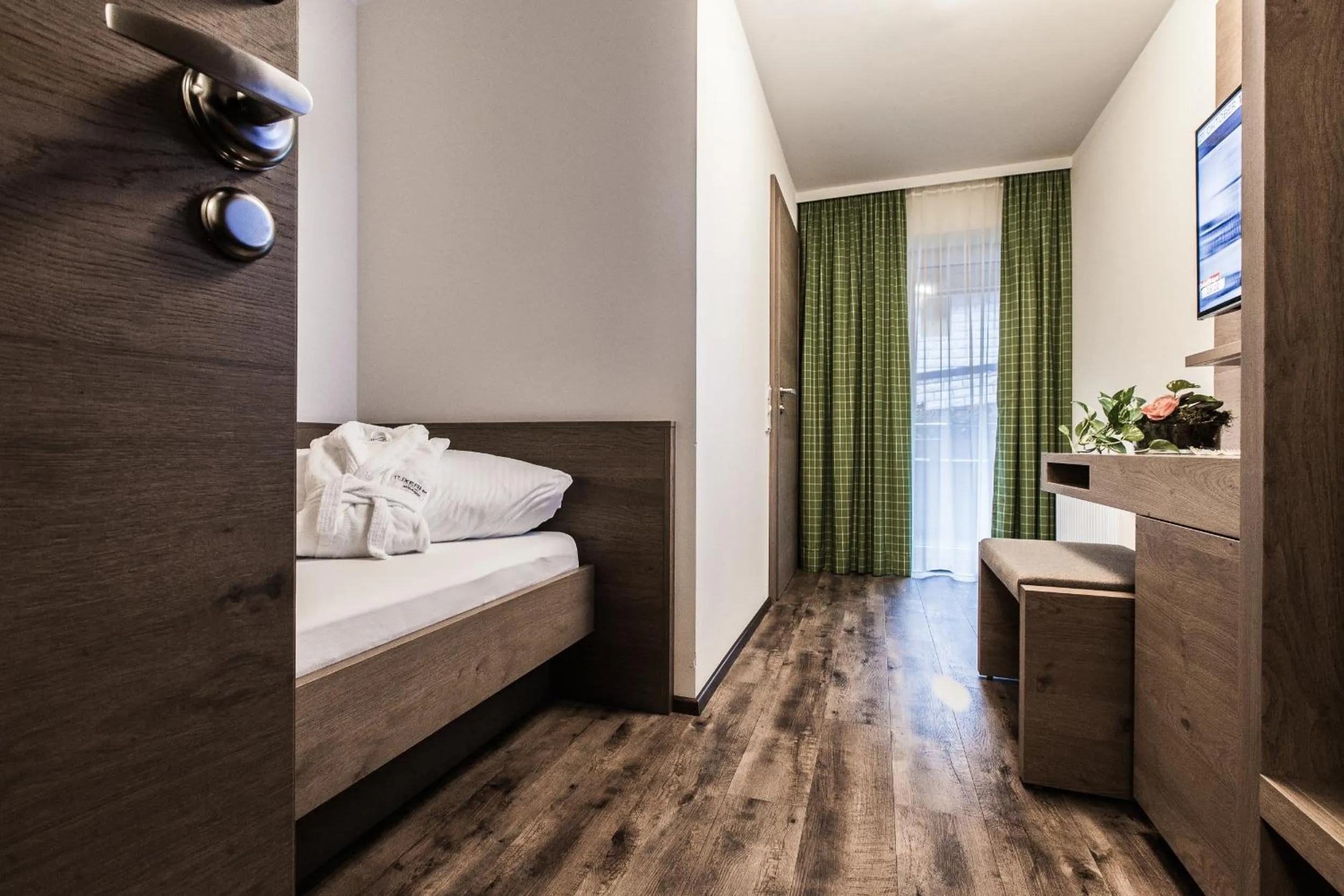 Single Room with Balcony - single occupancy in Aktivhotel Tuxerhof