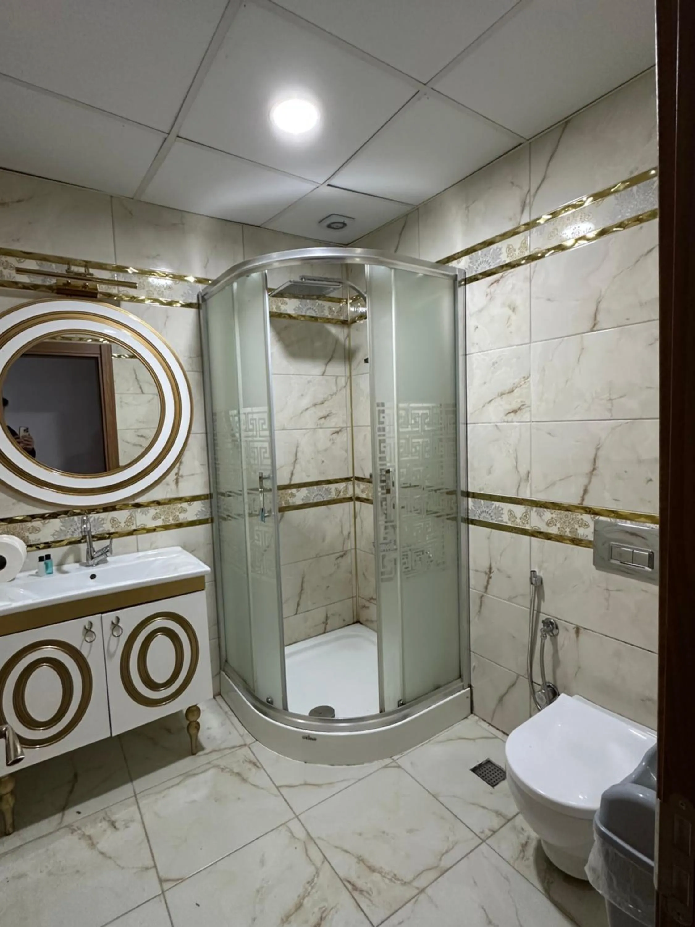 Shower in Dunya Residence