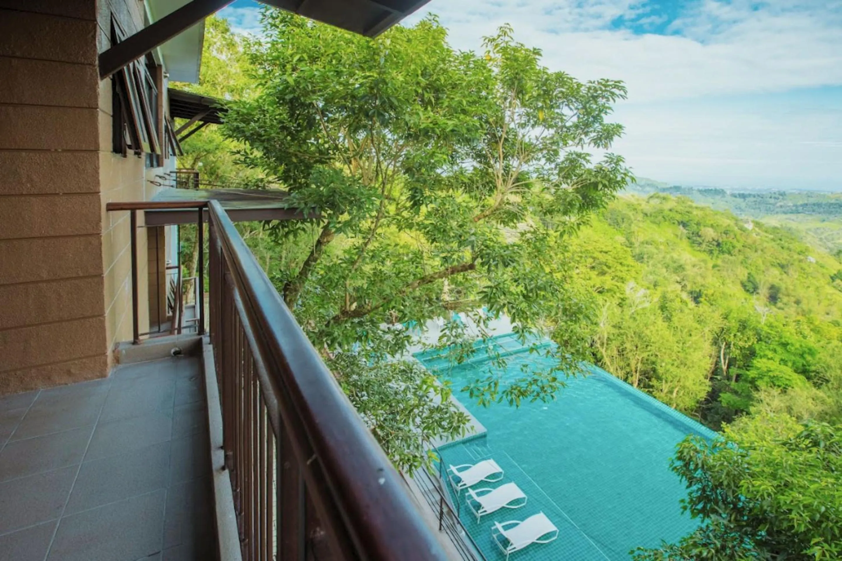 Mist Mountain Resort powered by Cocotel