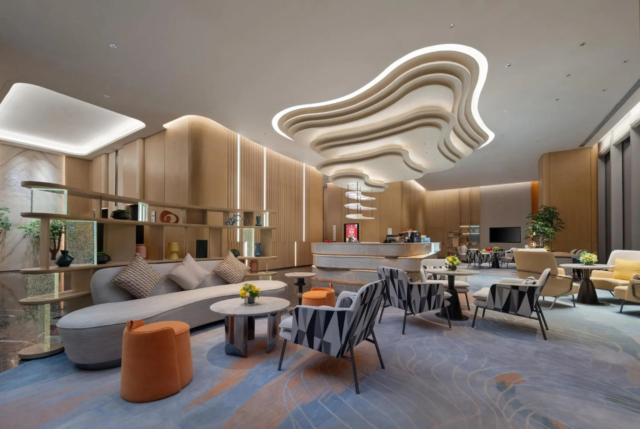 Lounge or bar in Holiday Inn Chengdu East by IHG