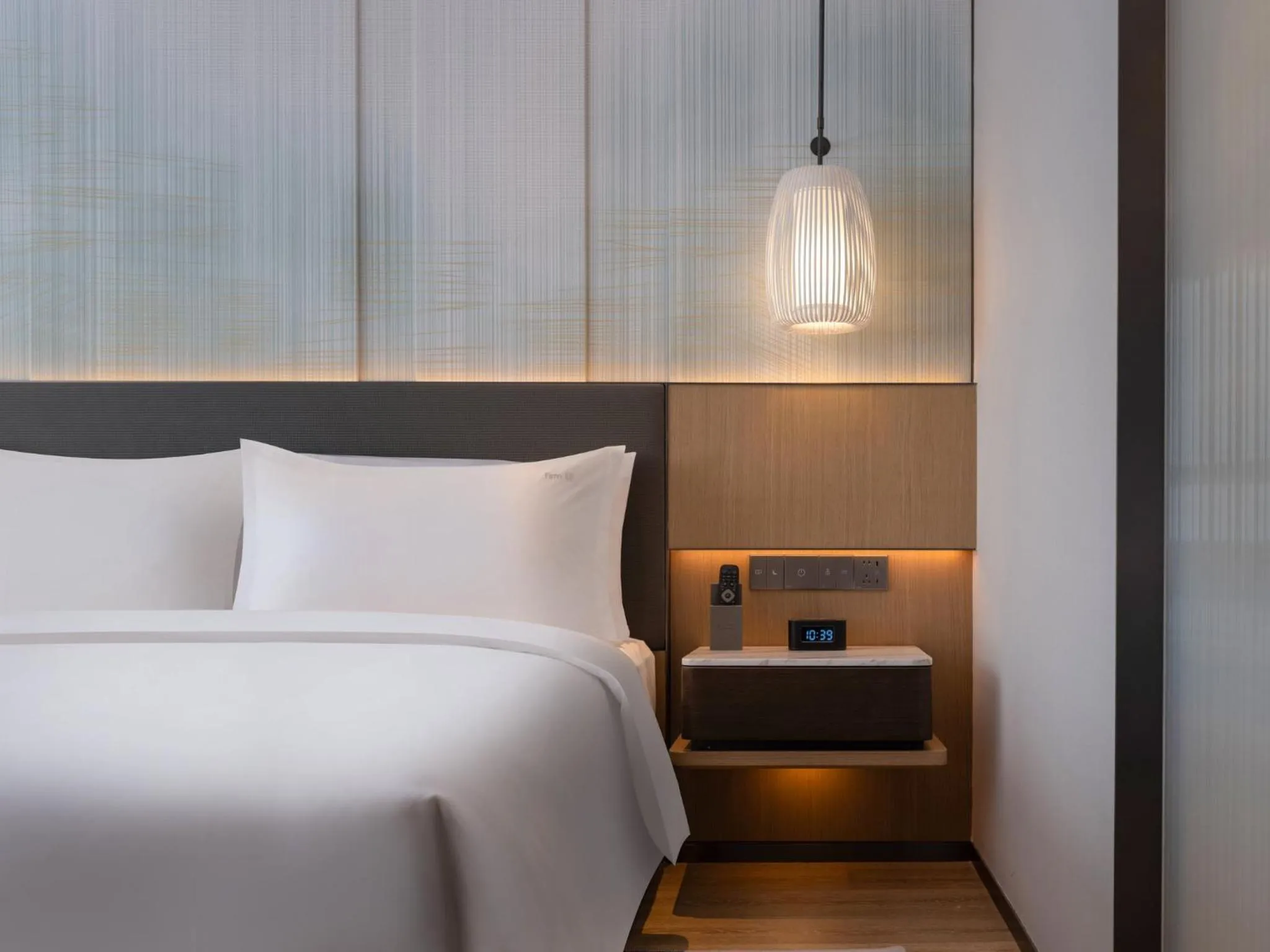 Photo of the whole room, Bed in Holiday Inn Chengdu East by IHG