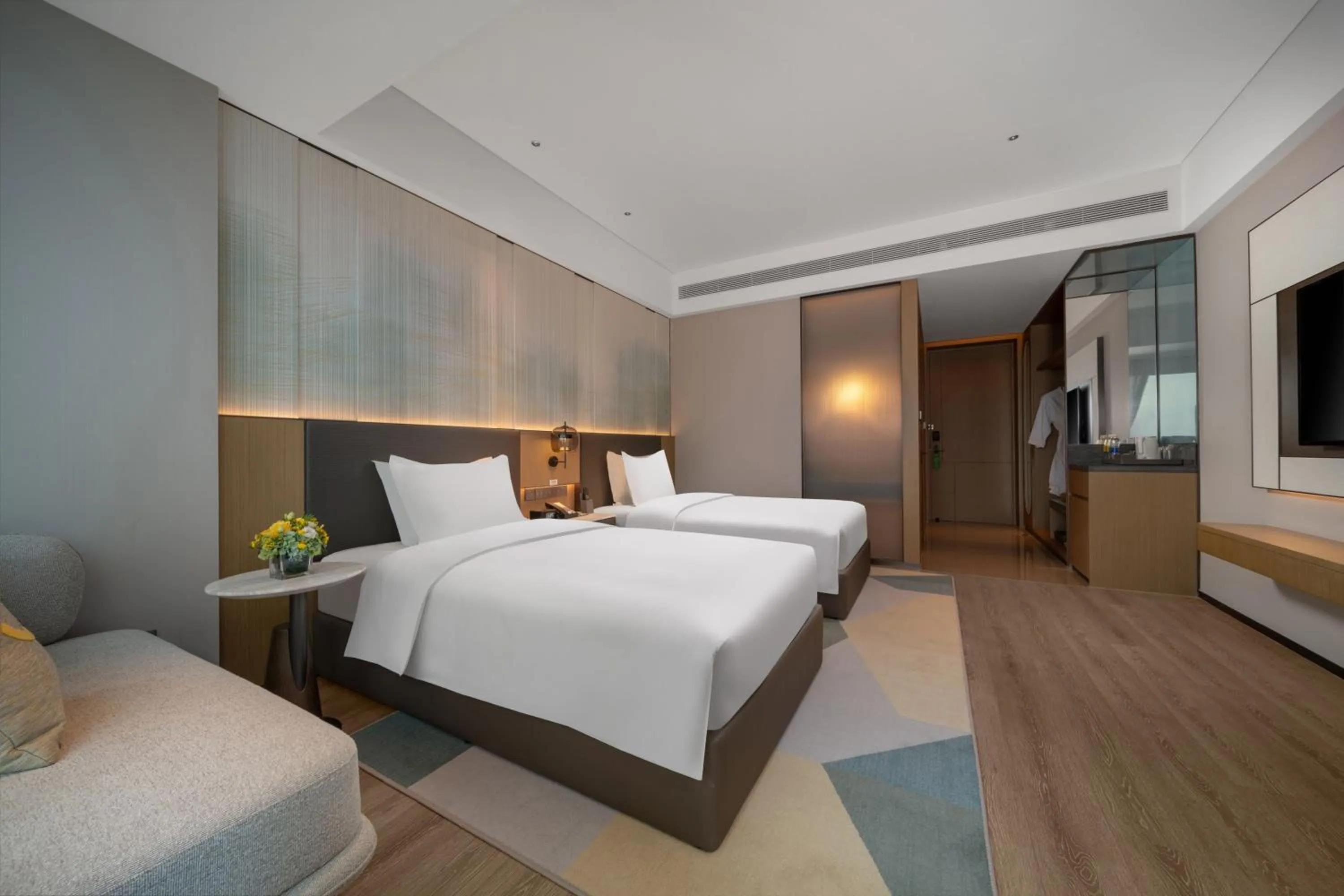 Bed in Holiday Inn Chengdu East by IHG