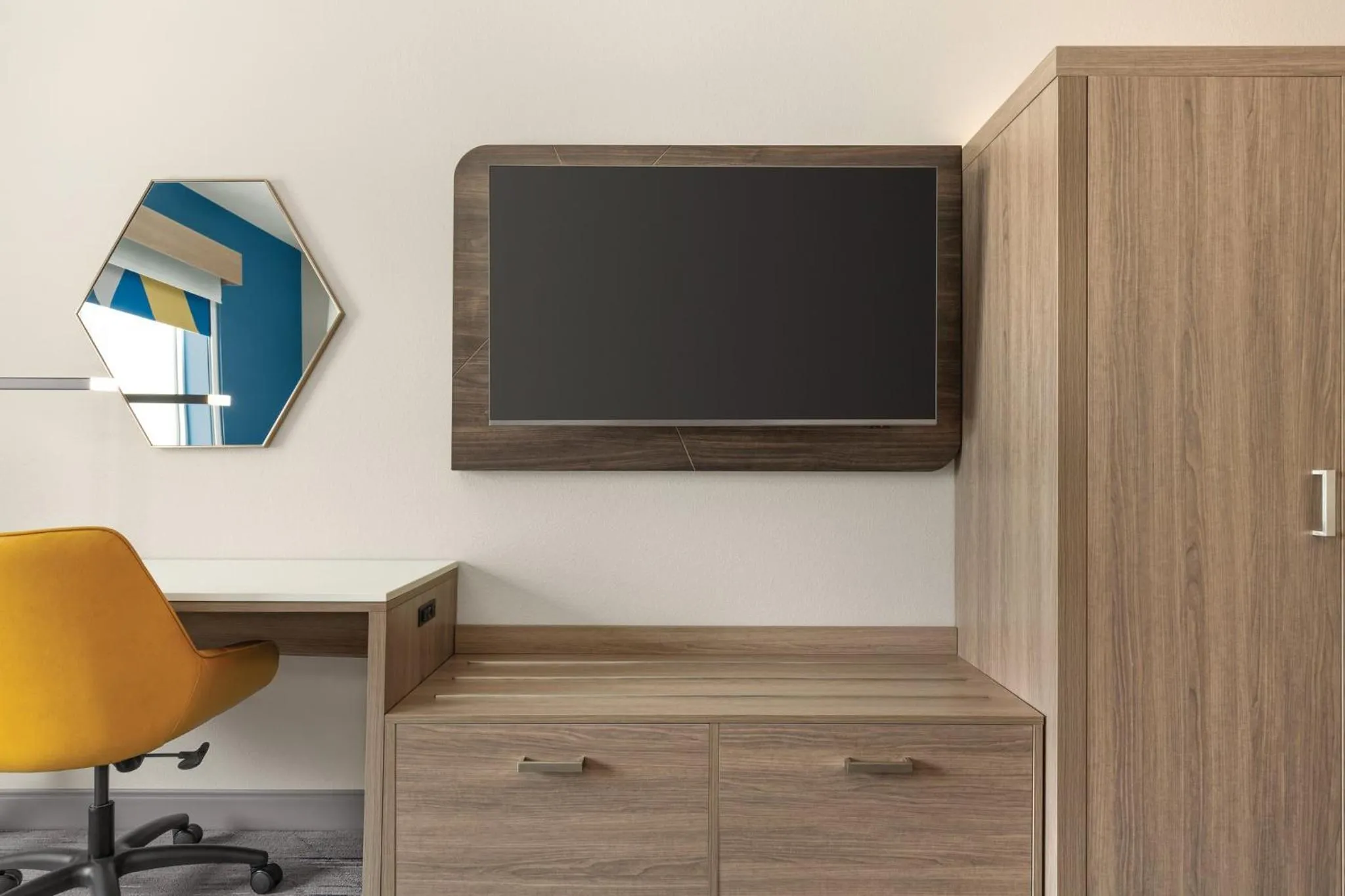 Photo of the whole room in Holiday Inn Express & Suites Bessemer - Birmingham SW by IHG