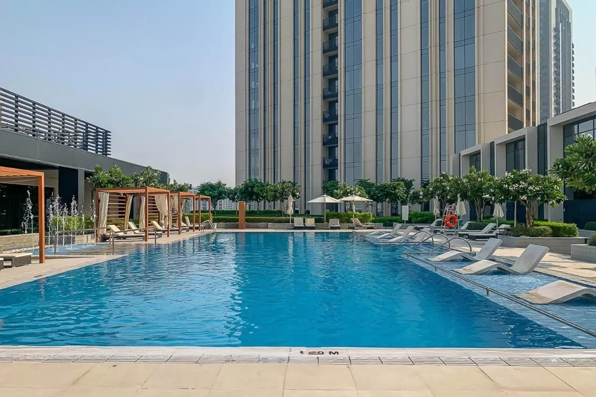 Frank Porter - Harbour Gate