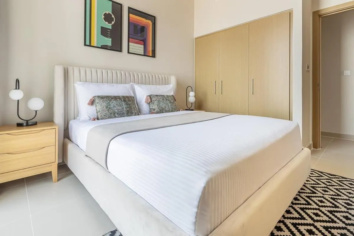 Frank Porter - Harbour Gate