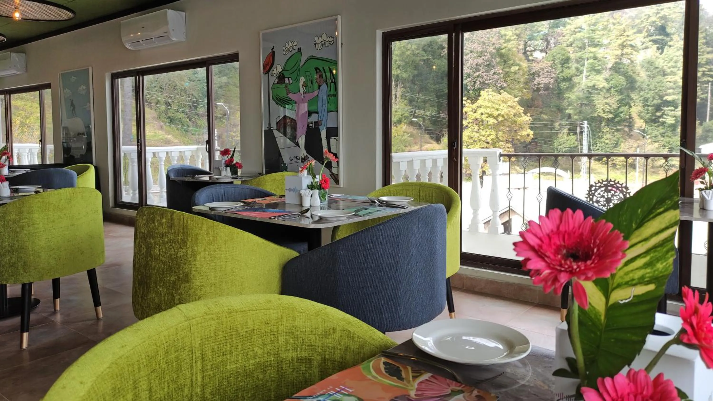 Restaurant/places to eat in The Vibe By Ambiance