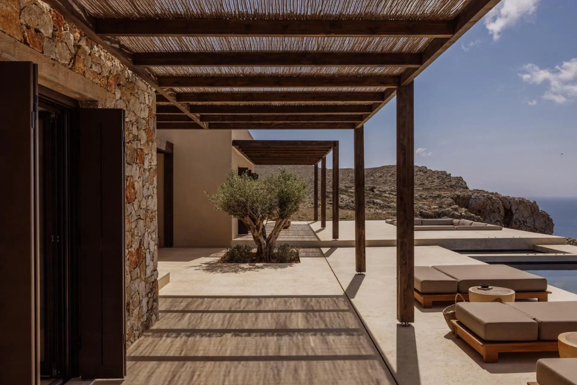 Pool view in Gundari