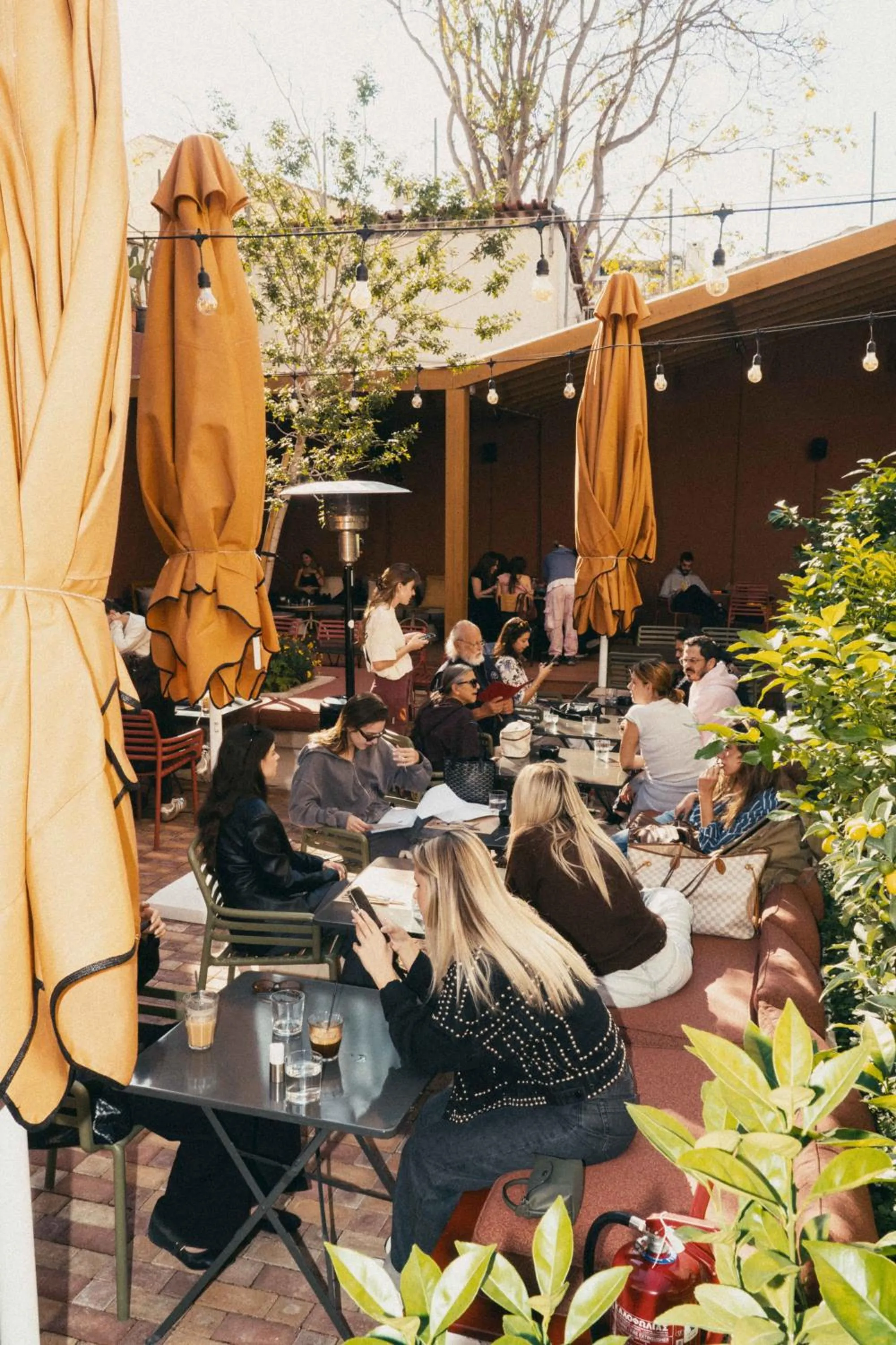 Coffee/tea facilities in Okupa