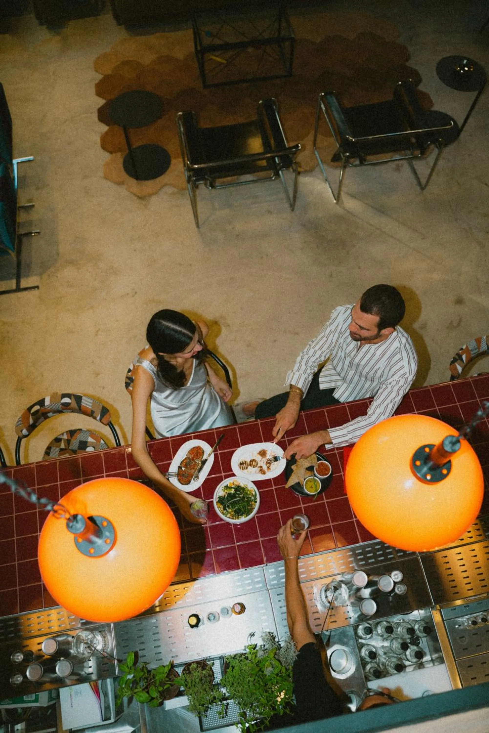 Restaurant/places to eat in Okupa