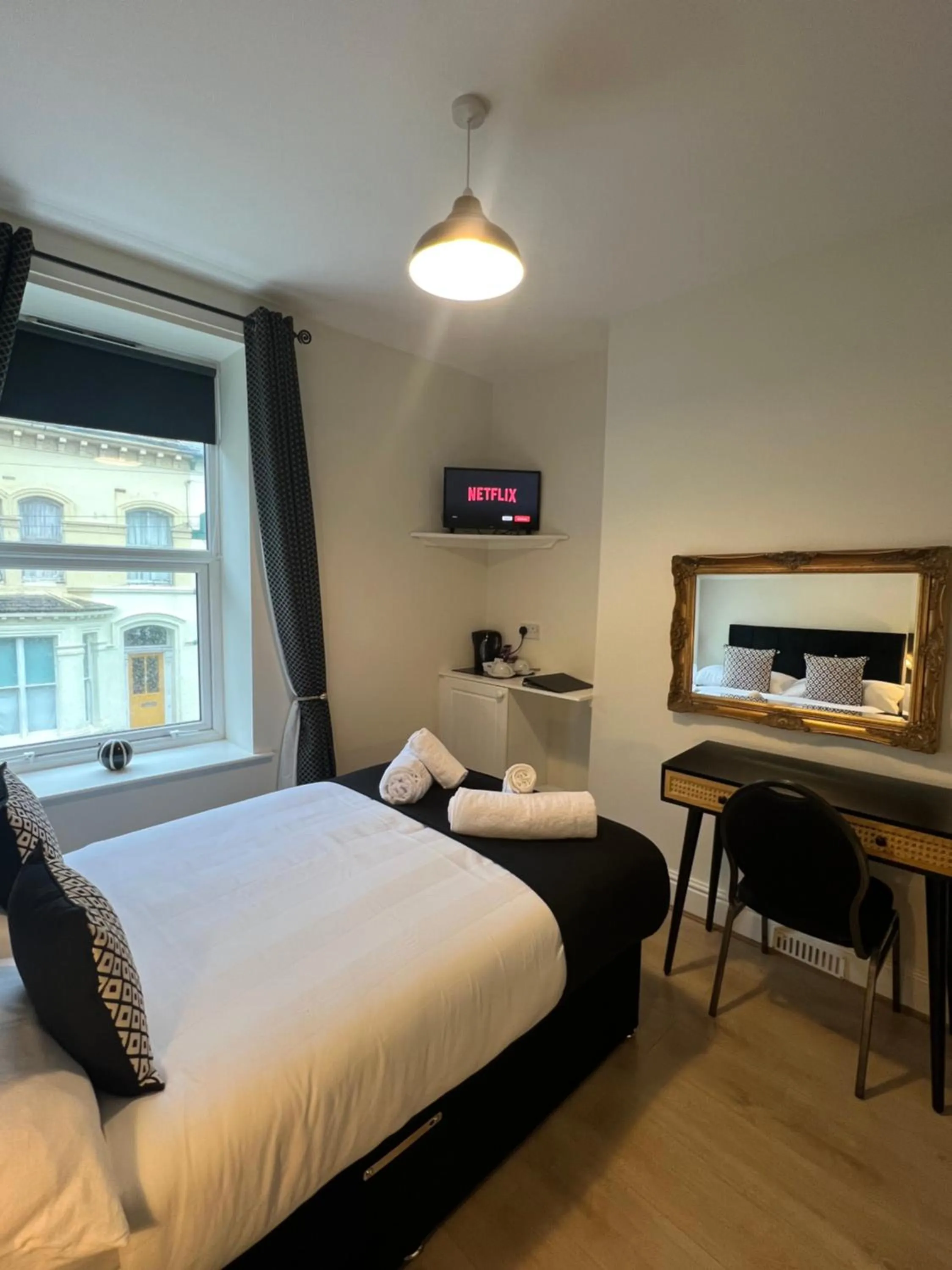 Photo of the whole room in Elizabeth Grace House