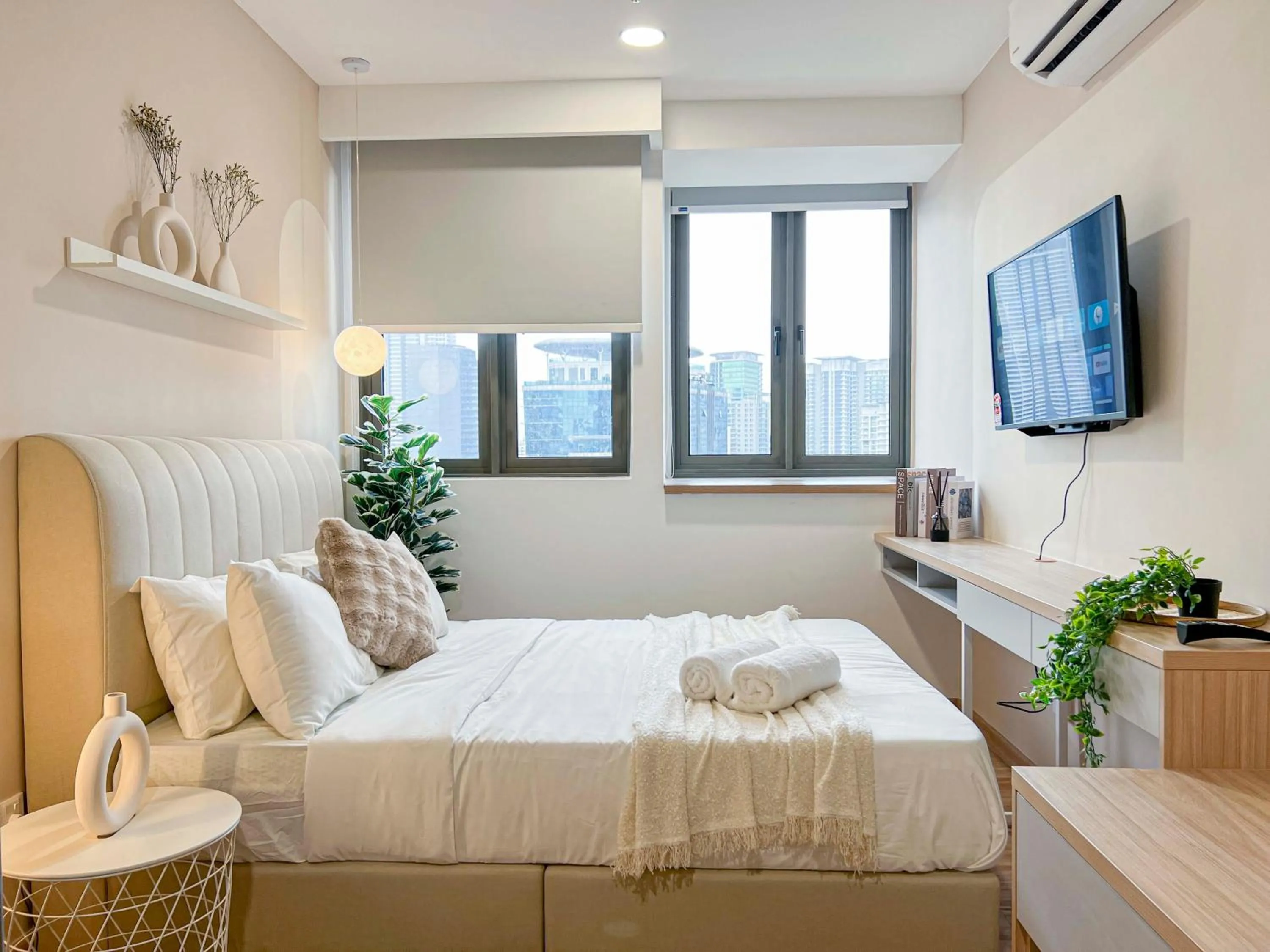 Bed in Sky Pool Suites KL Sentral - Riveria City