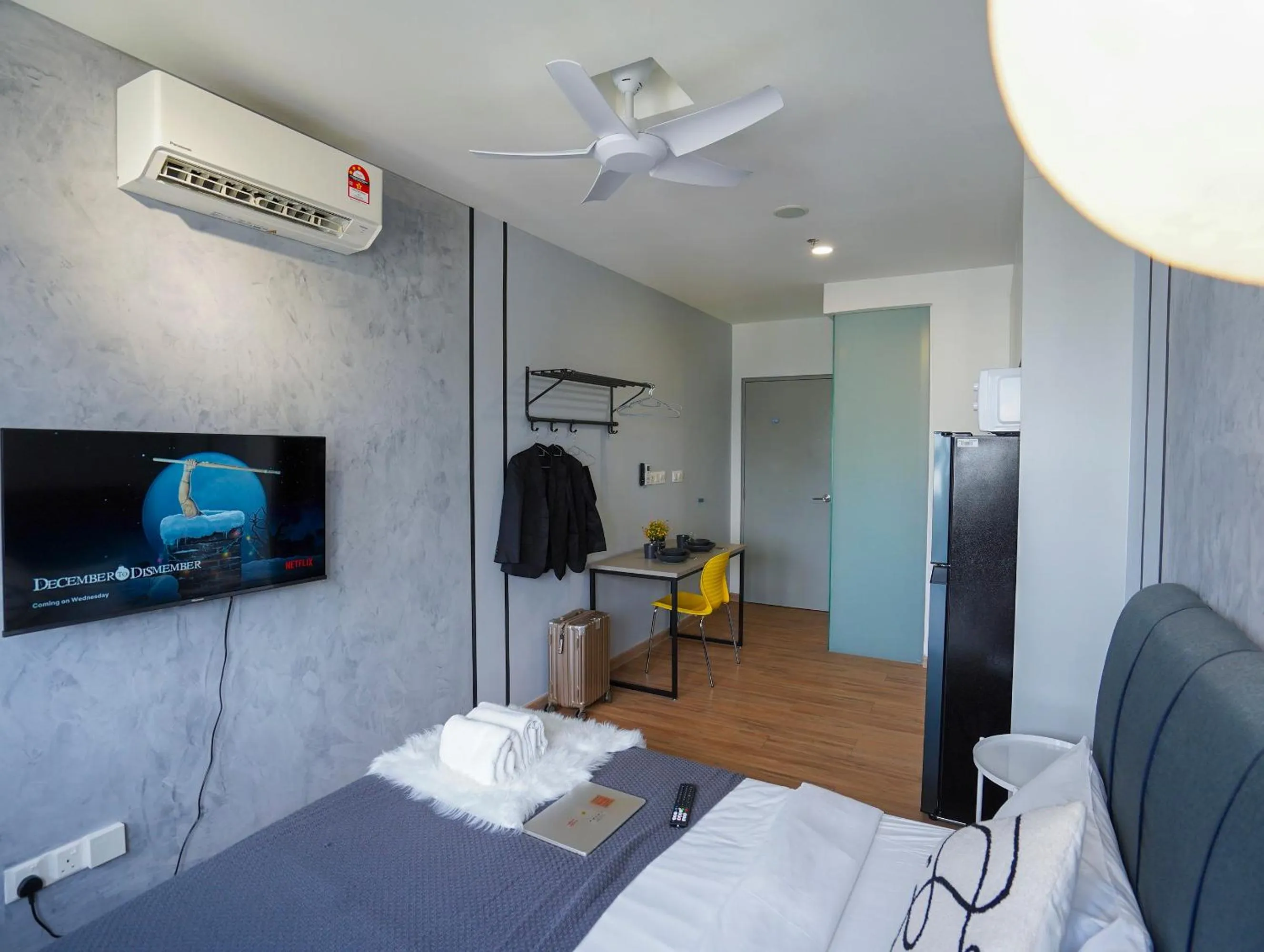 Bed in Sky Pool Suites KL Sentral - Riveria City