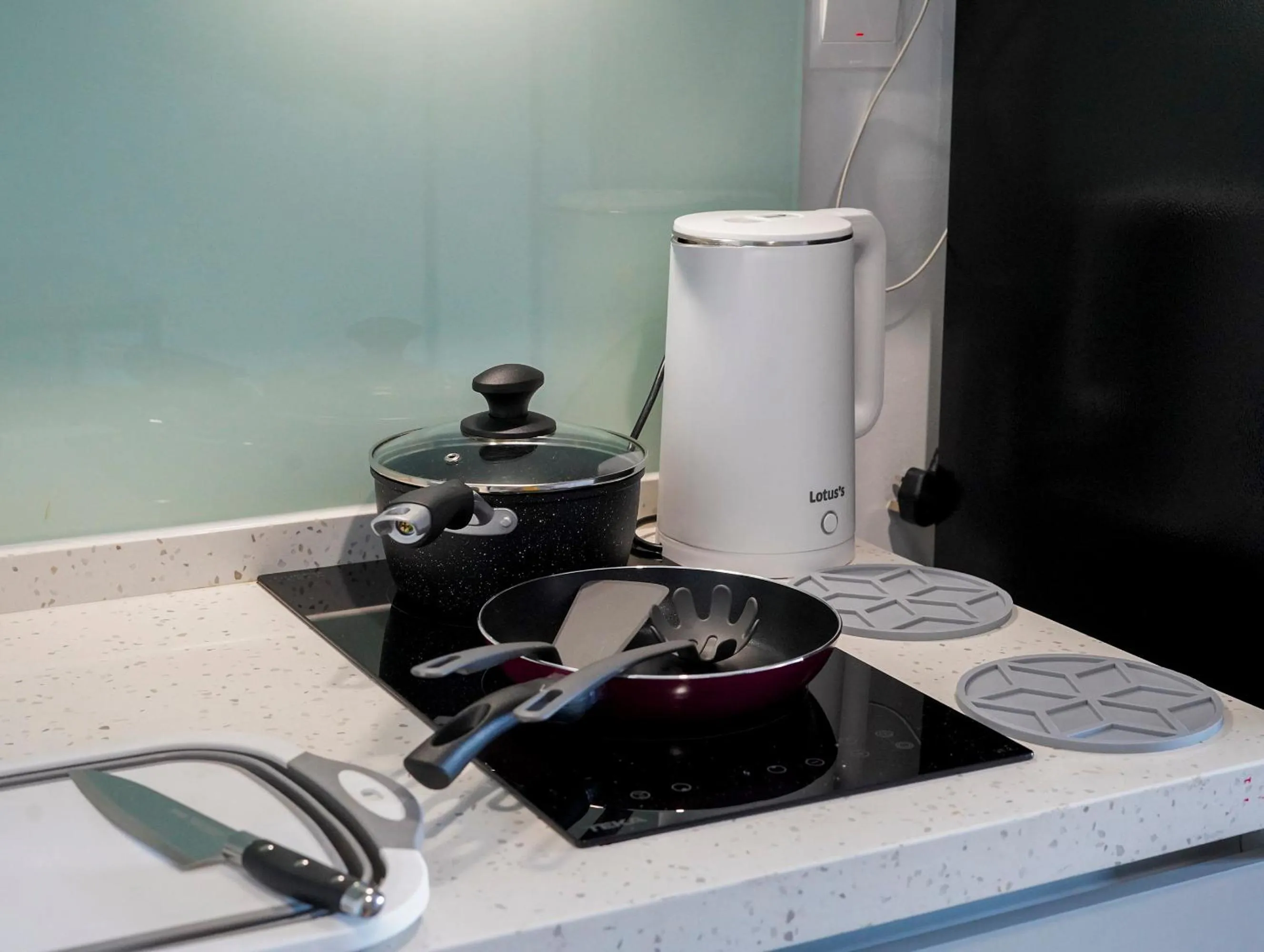 Sky Pool Suites KL Sentral - Riveria City