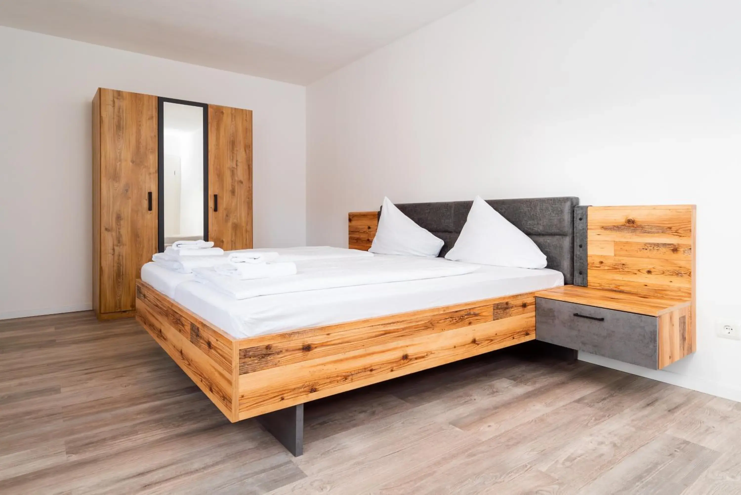 One-Bedroom Apartment in G & L Hotel Dortmund One-Bedroom Apartment in G & L Hotel Dortmund