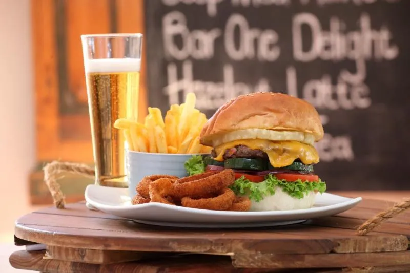 Restaurant/places to eat in Celtis Country Lodge & Restaurant