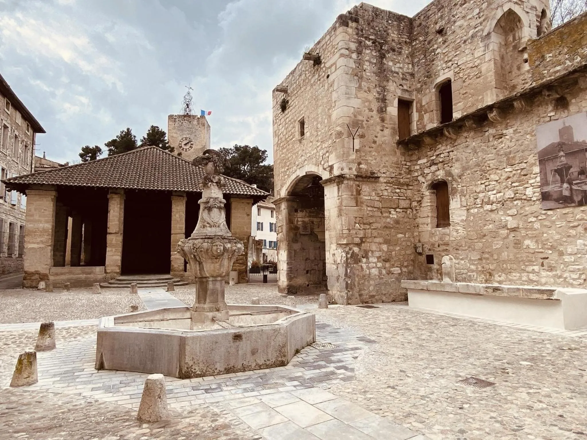 Neighbourhood in B&B Temps Suspendu Provence