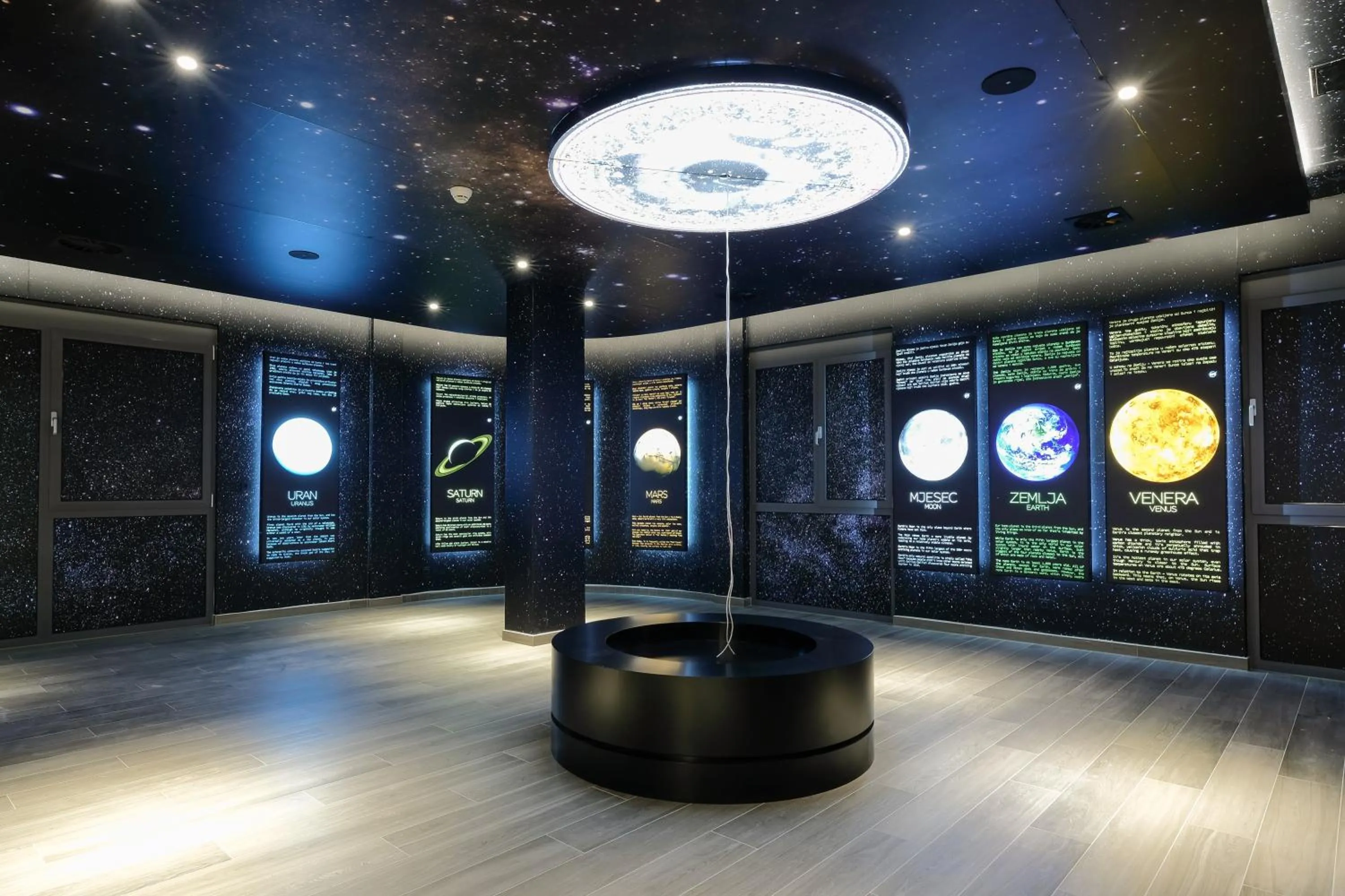 Entertainment in Hotel Vema