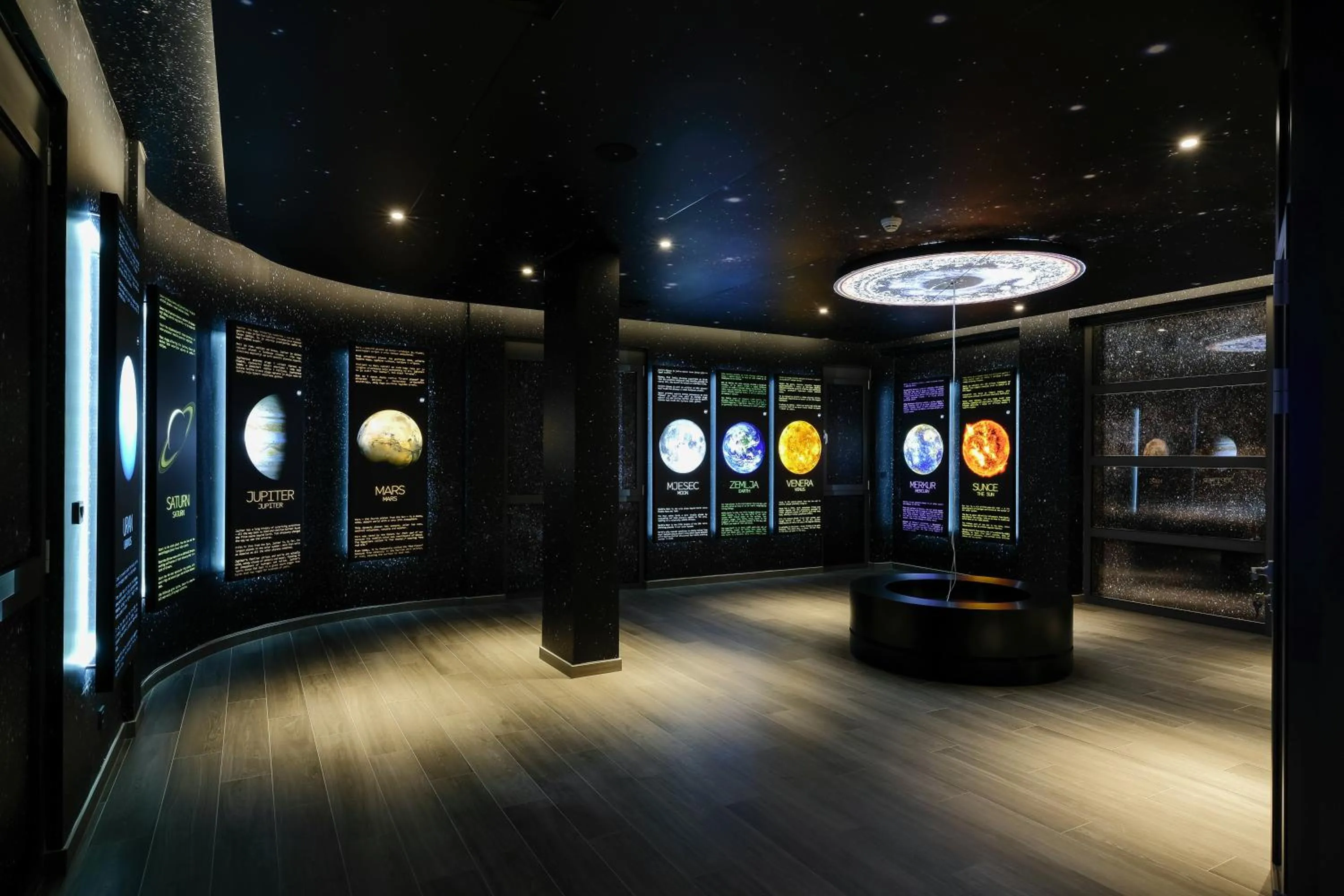 Entertainment in Hotel Vema